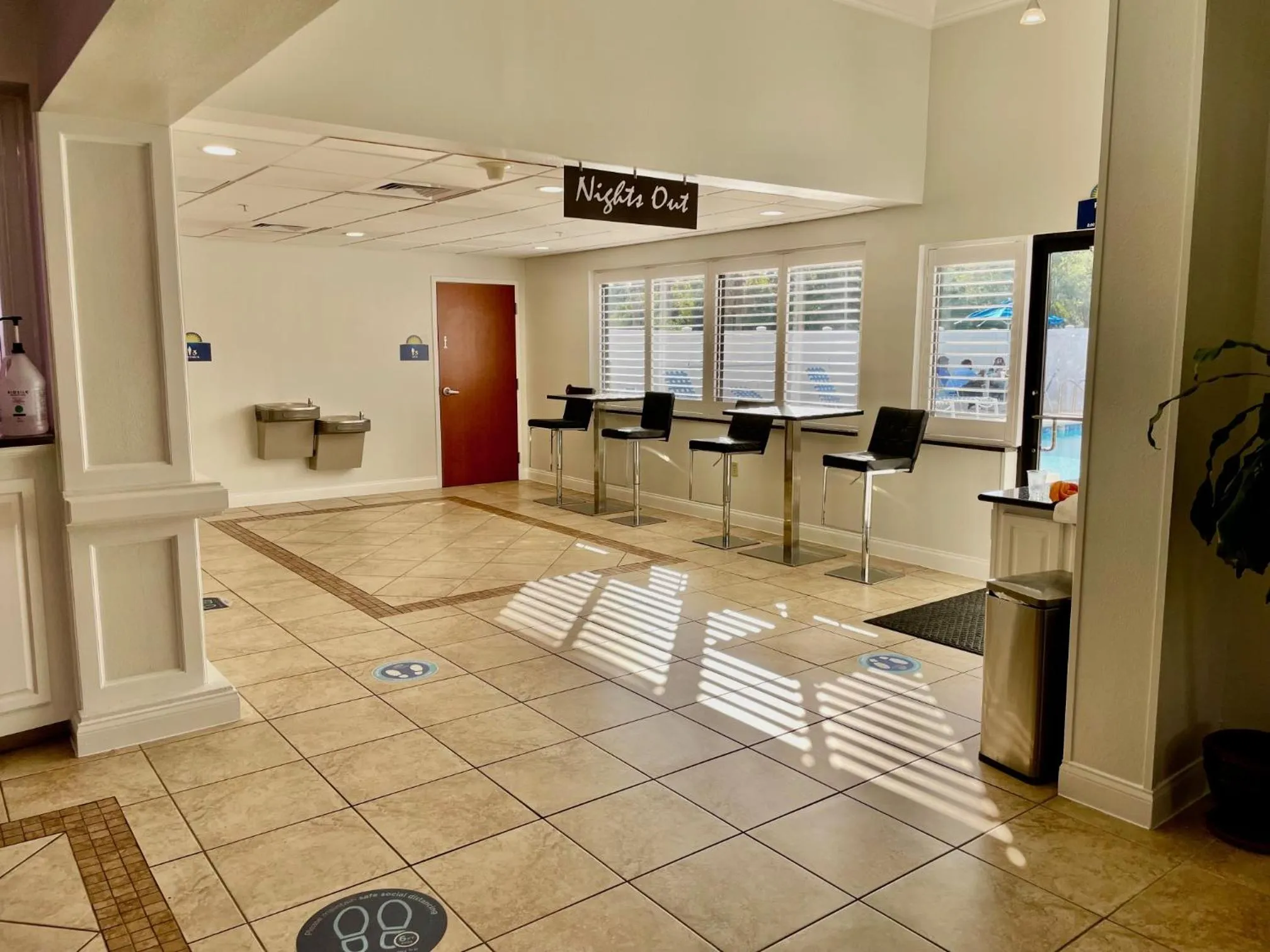 Lobby or reception in Days Inn & Suites by Wyndham Lakeland
