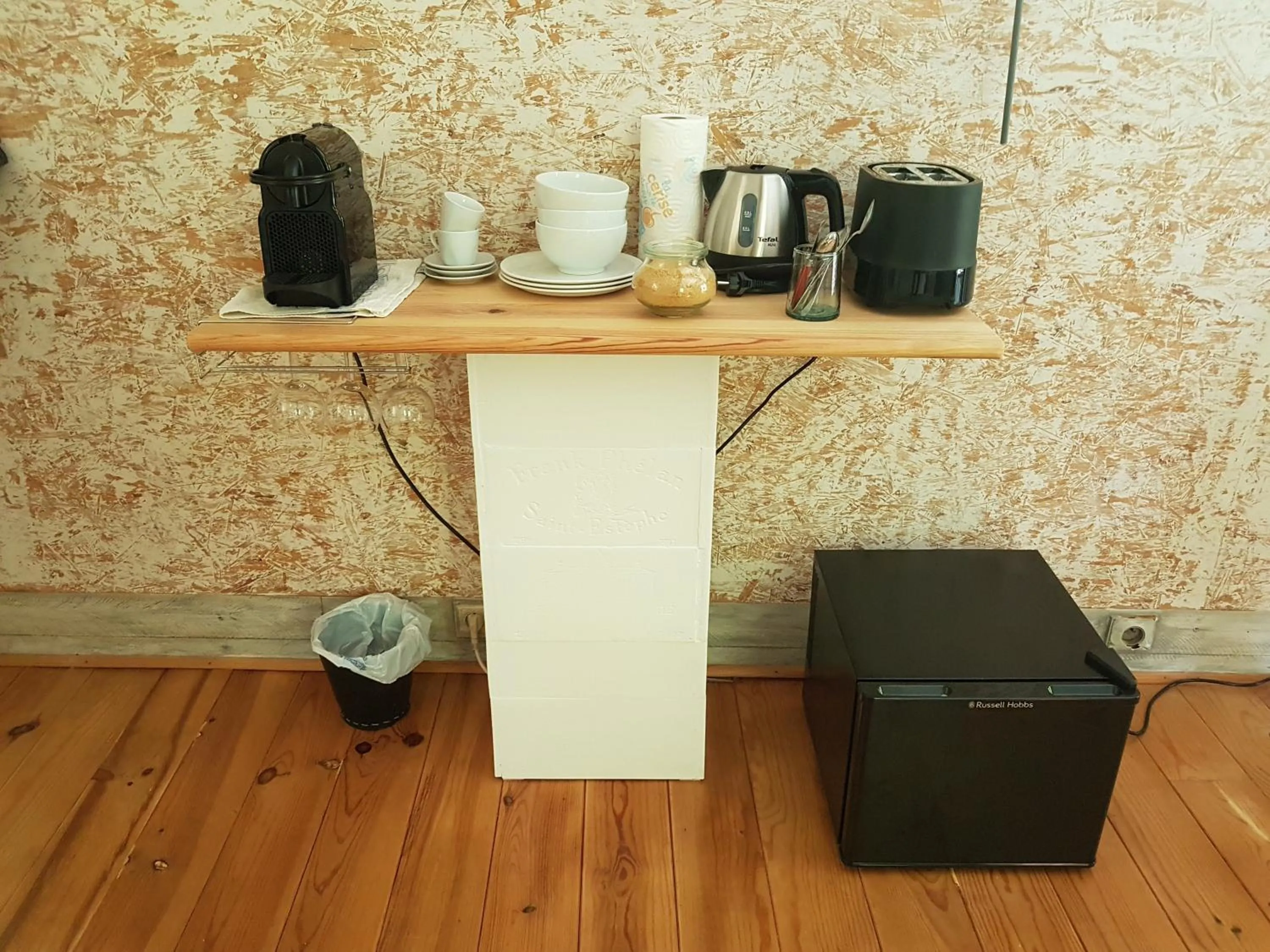 Coffee/tea facilities in Maison d'Hôtes Le Calme
