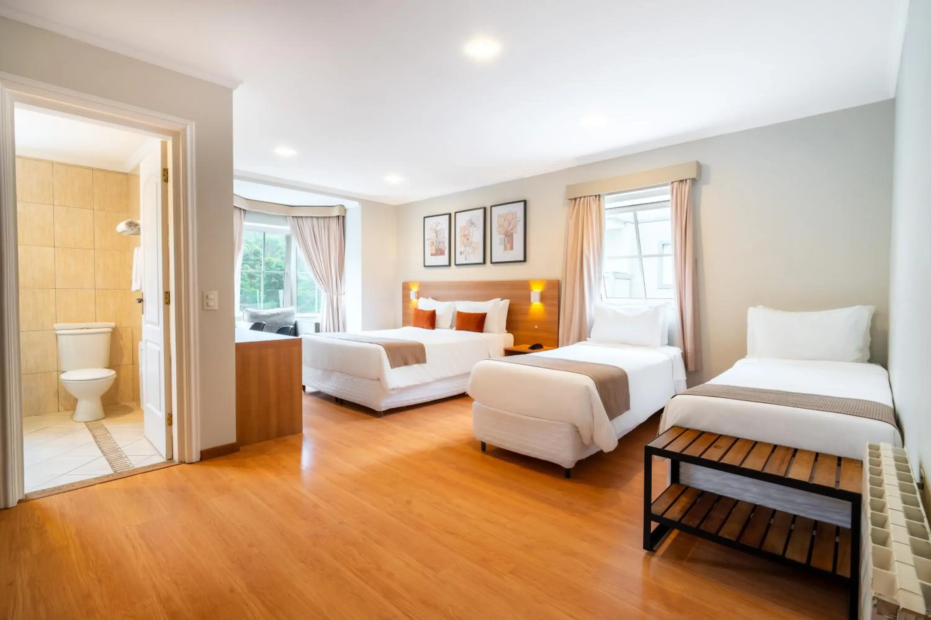 Superior Suite in Pousada Grandchamp - Campos do Jordao Superior Suite in Pousada Grandchamp - Campos do Jordao