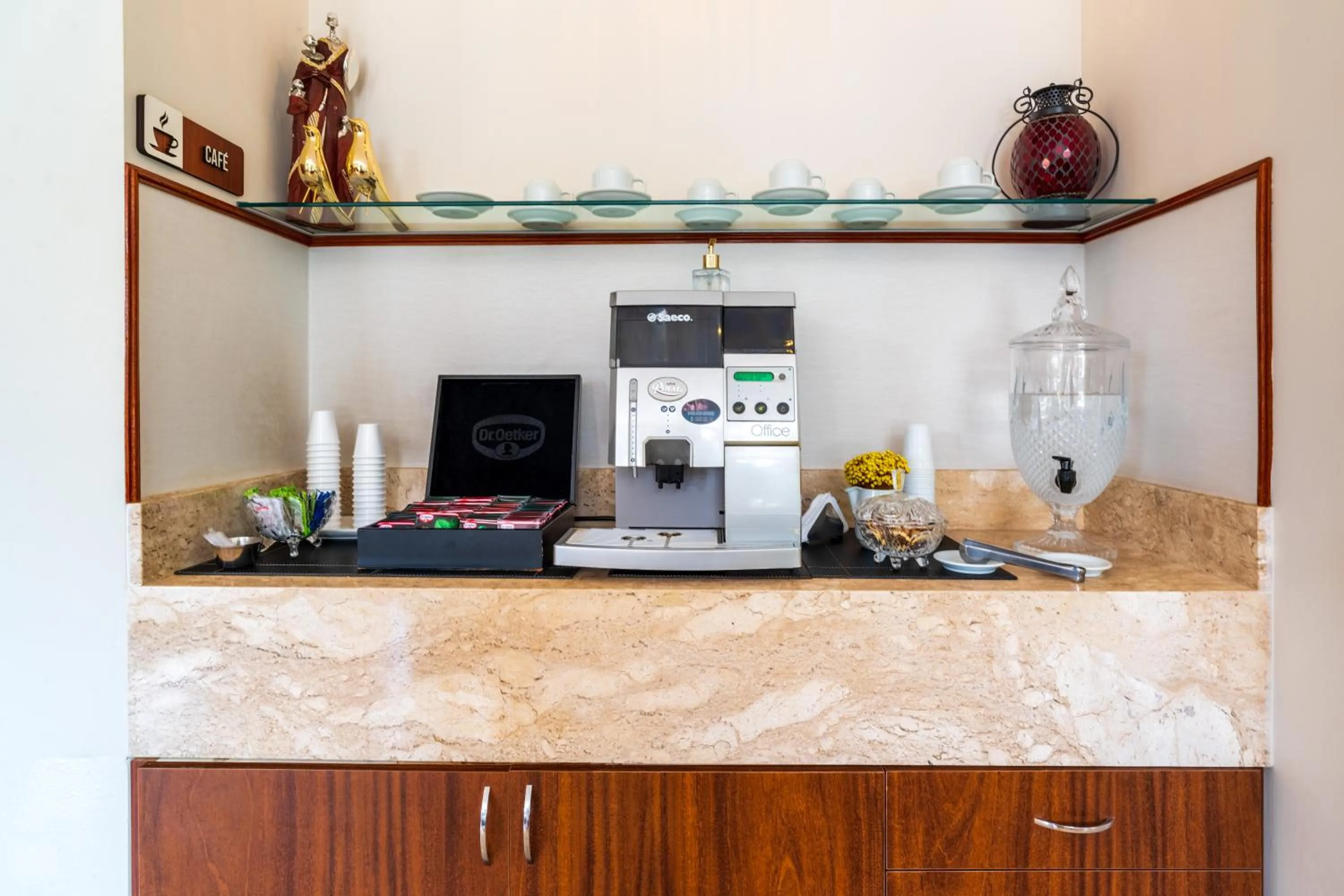 Coffee/tea facilities in Pousada Grandchamp - Campos do Jordao