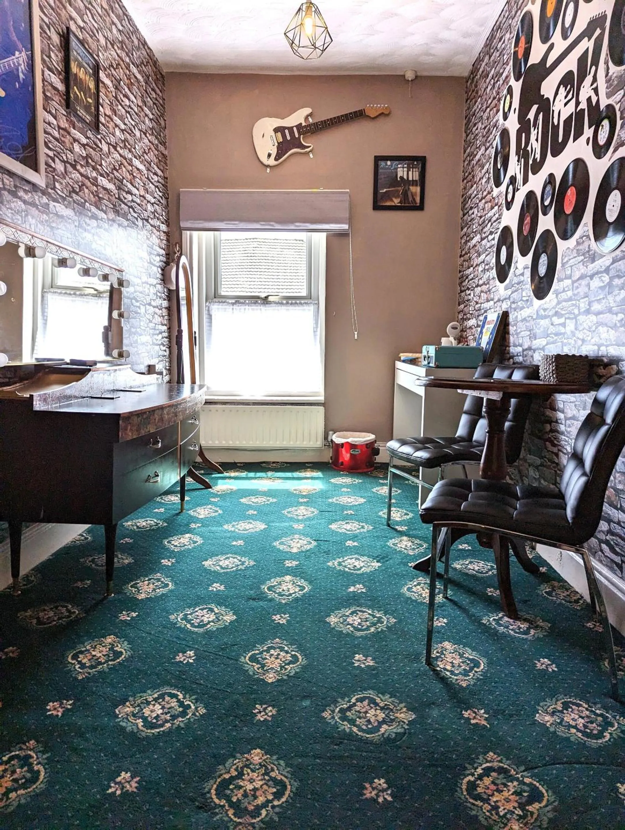 Bedroom in The Mercury