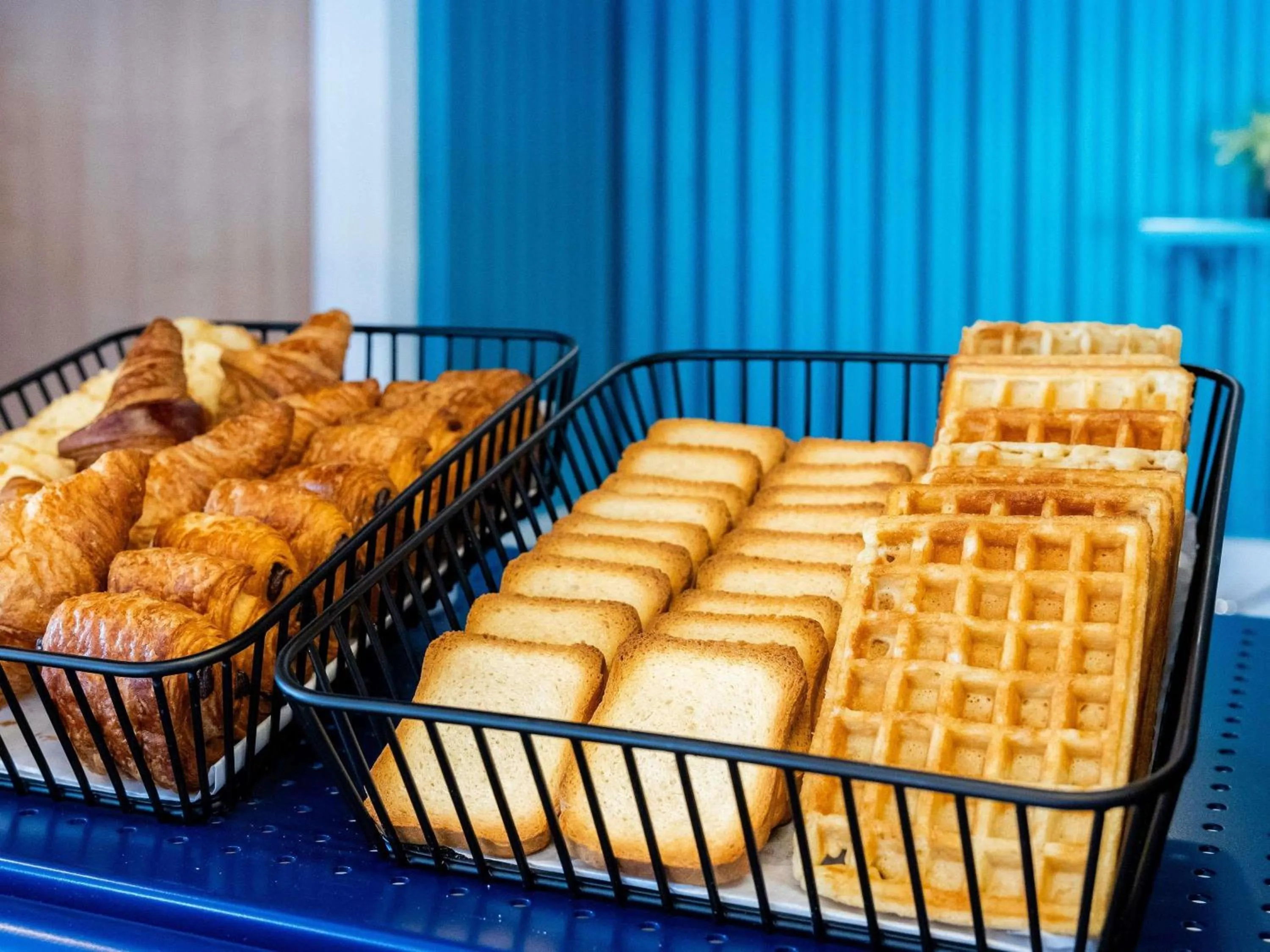 Breakfast in ibis budget Carcassonne Aéroport - A61