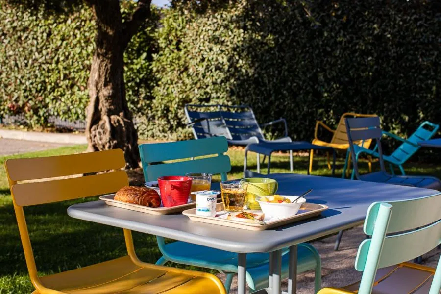 Breakfast in ibis budget Carcassonne Aéroport - A61