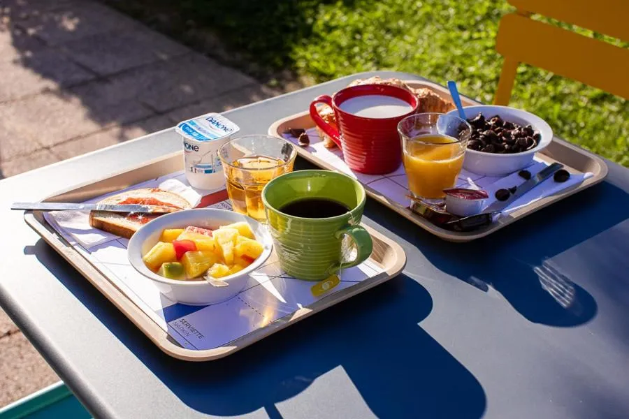 Breakfast in ibis budget Carcassonne Aéroport - A61