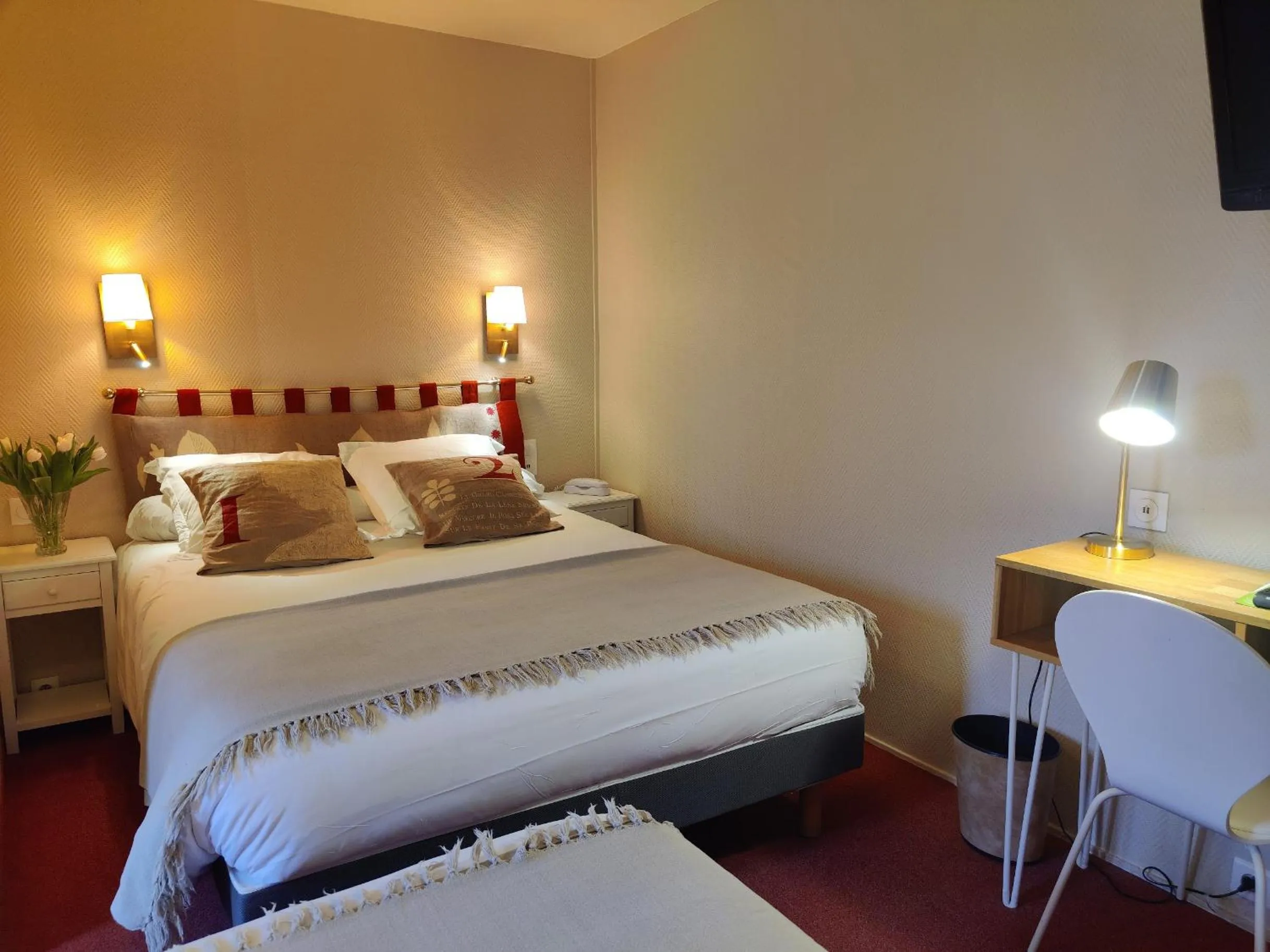 Bed in Hôtel Moderna