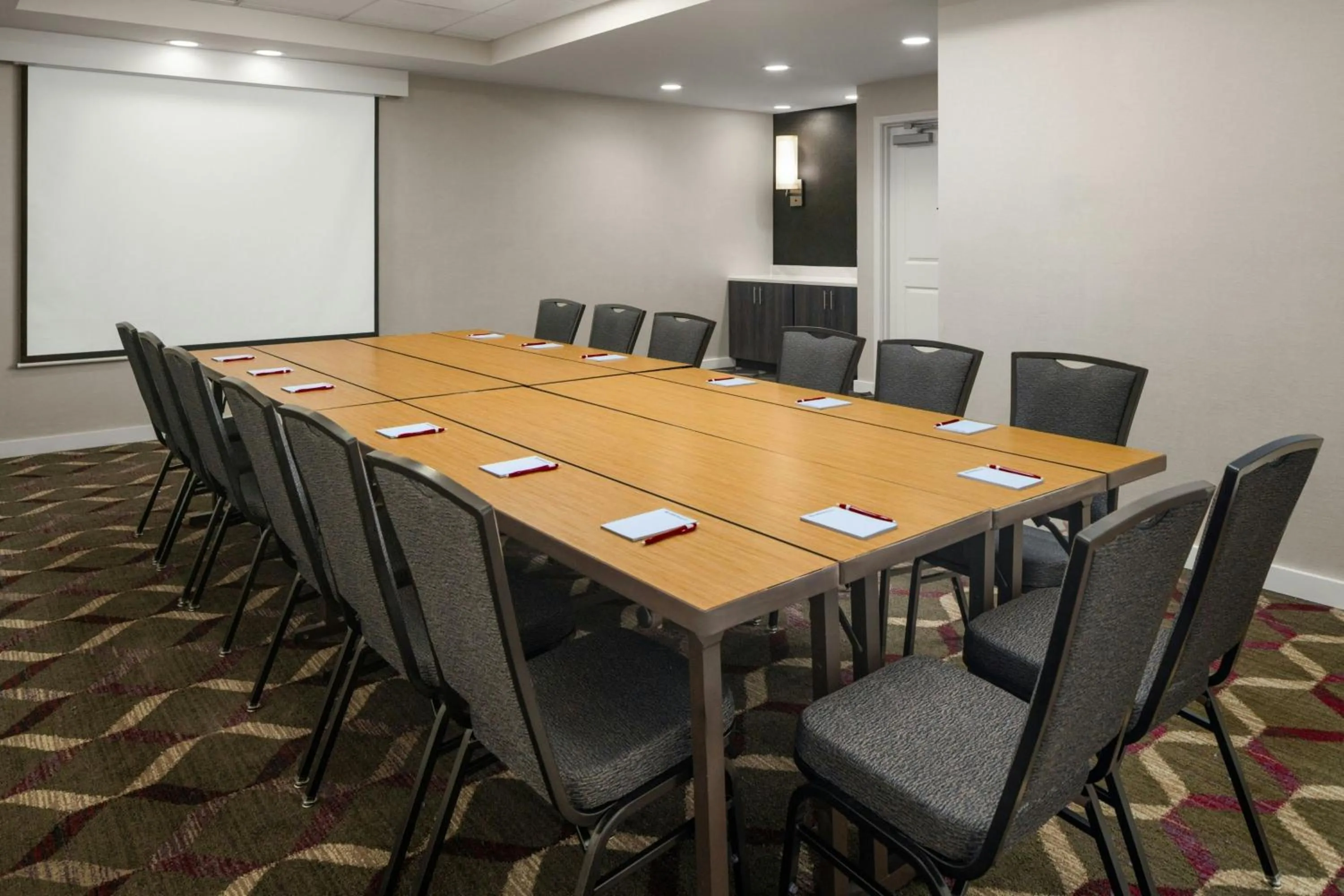 Meeting/conference room in Residence Inn by Marriott Atlantic City Airport Egg Harbor Township