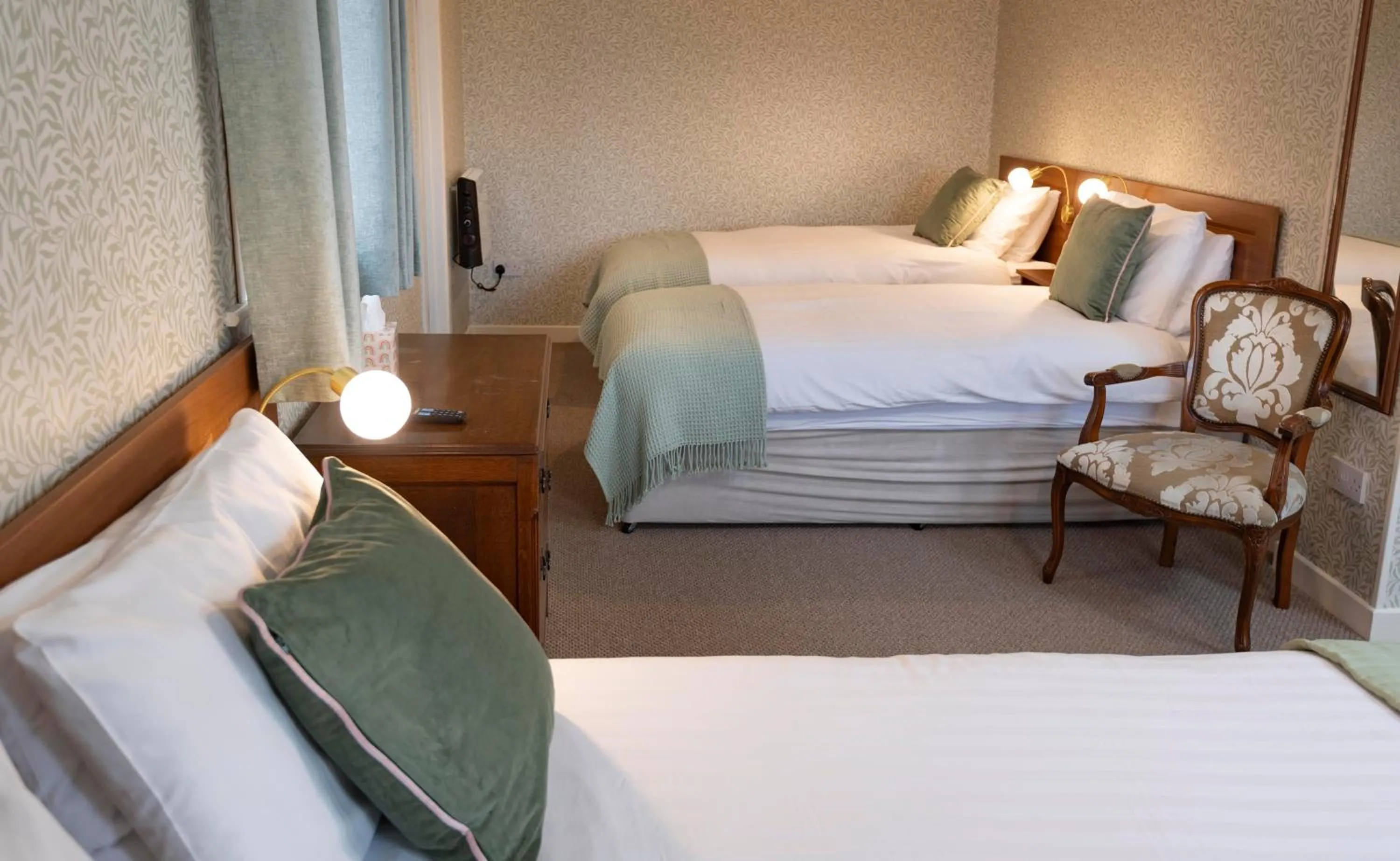 Photo of the whole room, Bed in Murphys Farmhouse B&B