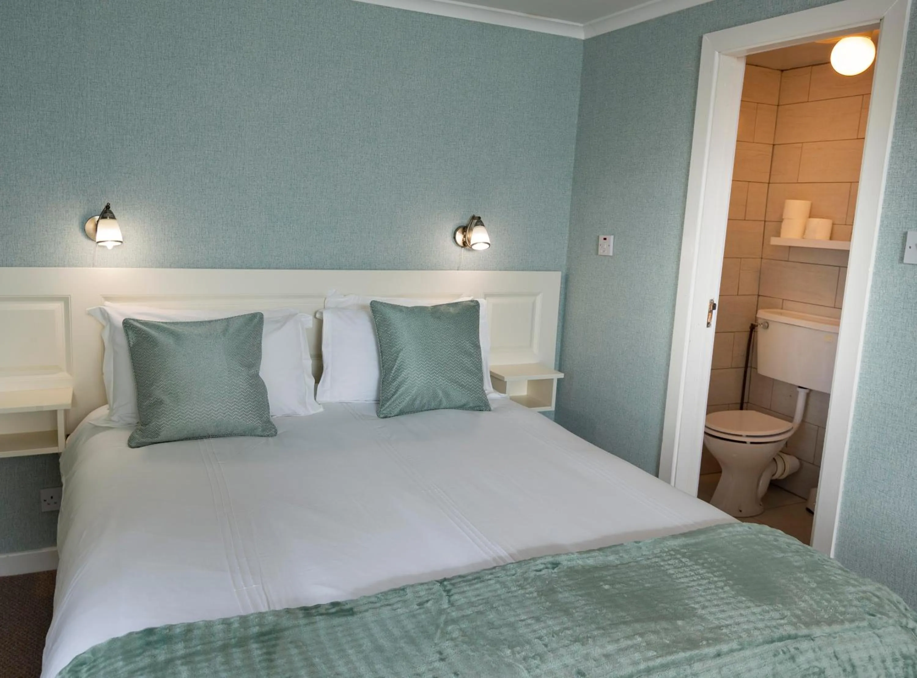 Bedroom, Bed in Murphys Farmhouse B&B