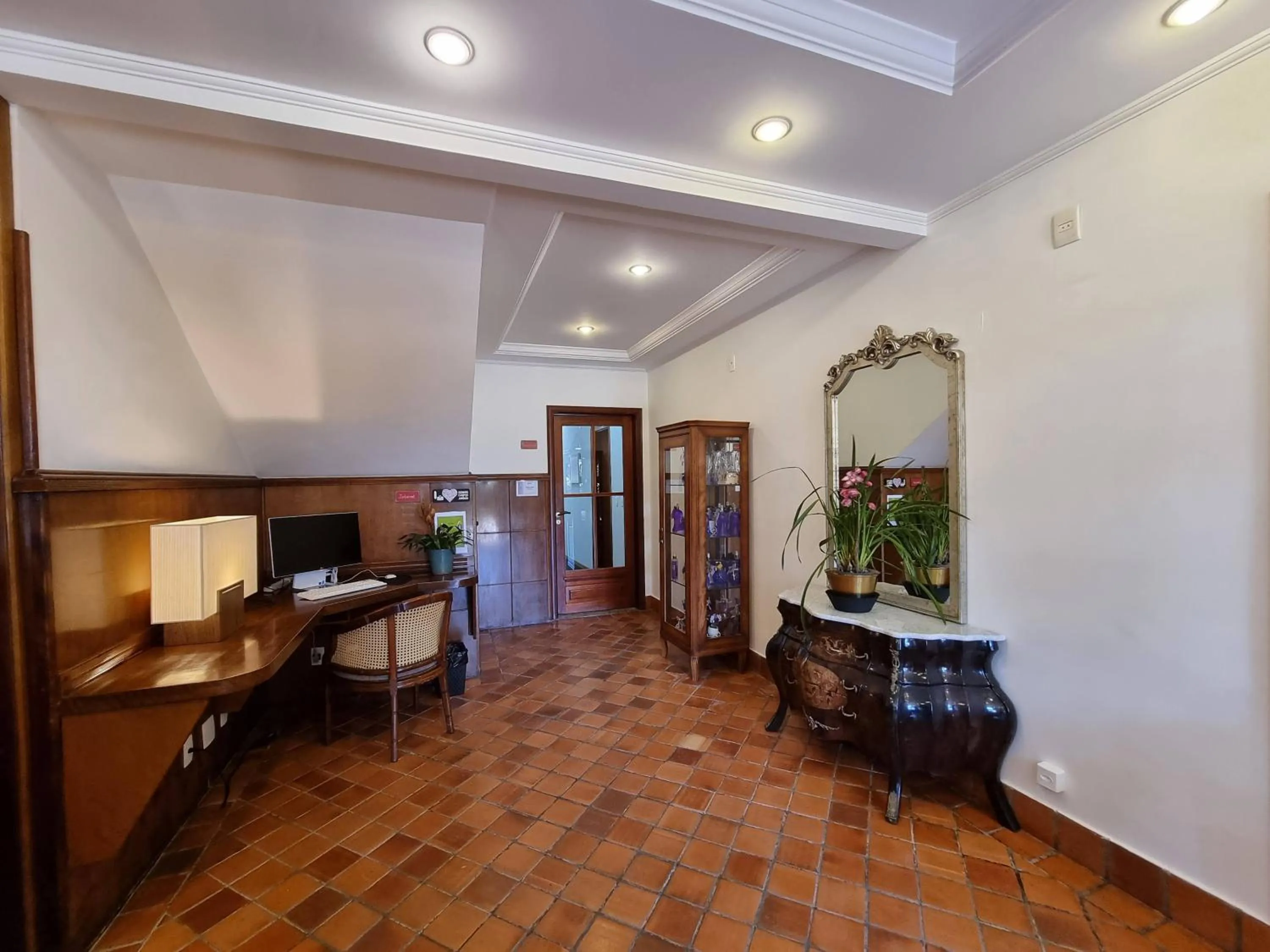 Lobby or reception in Pousada Campos de Provence Campos do Jordão