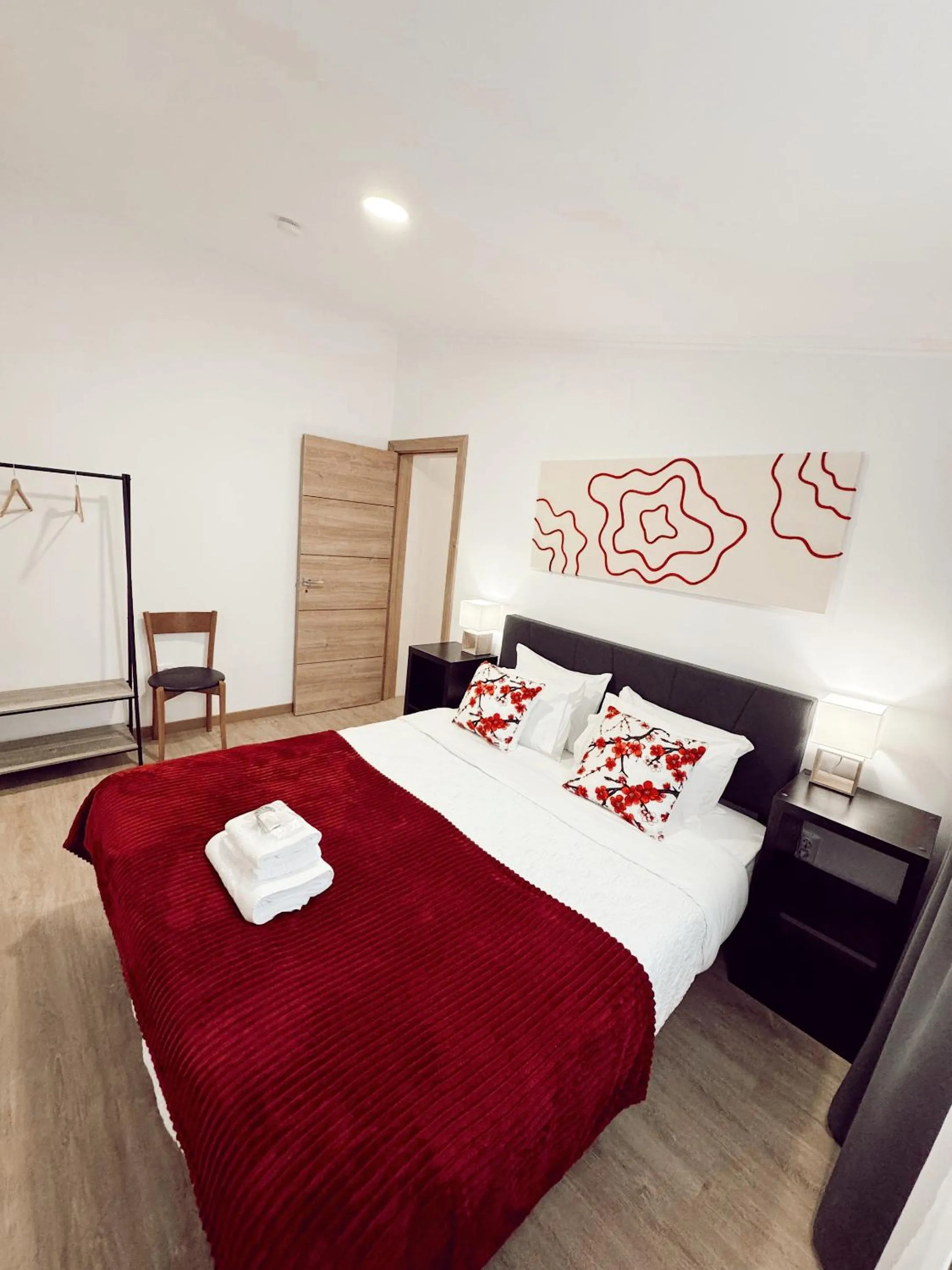 Bedroom, Bed in Gardens Guest House