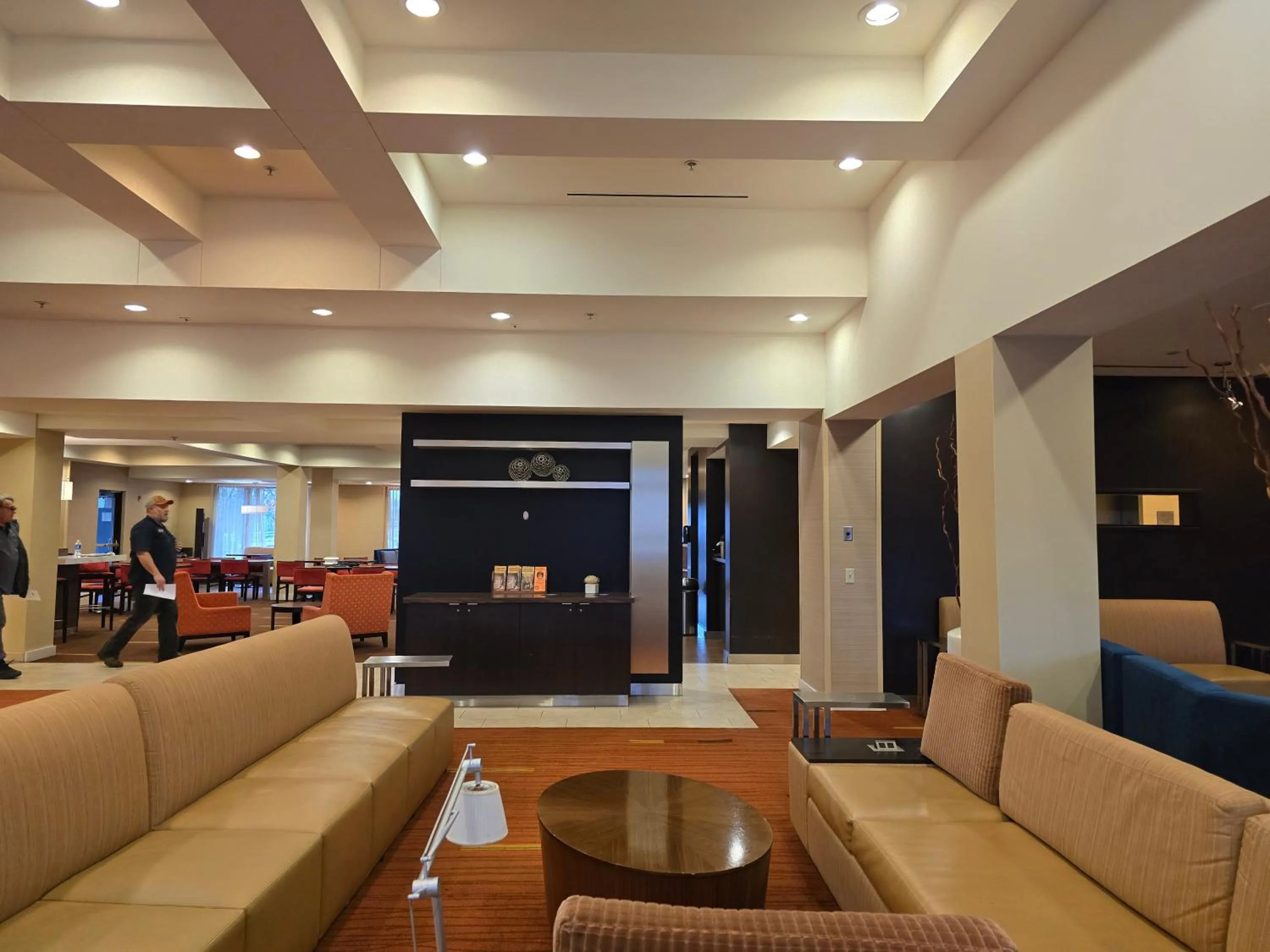 Lobby or reception in Country Inn & Suites by Radisson, Convention Center