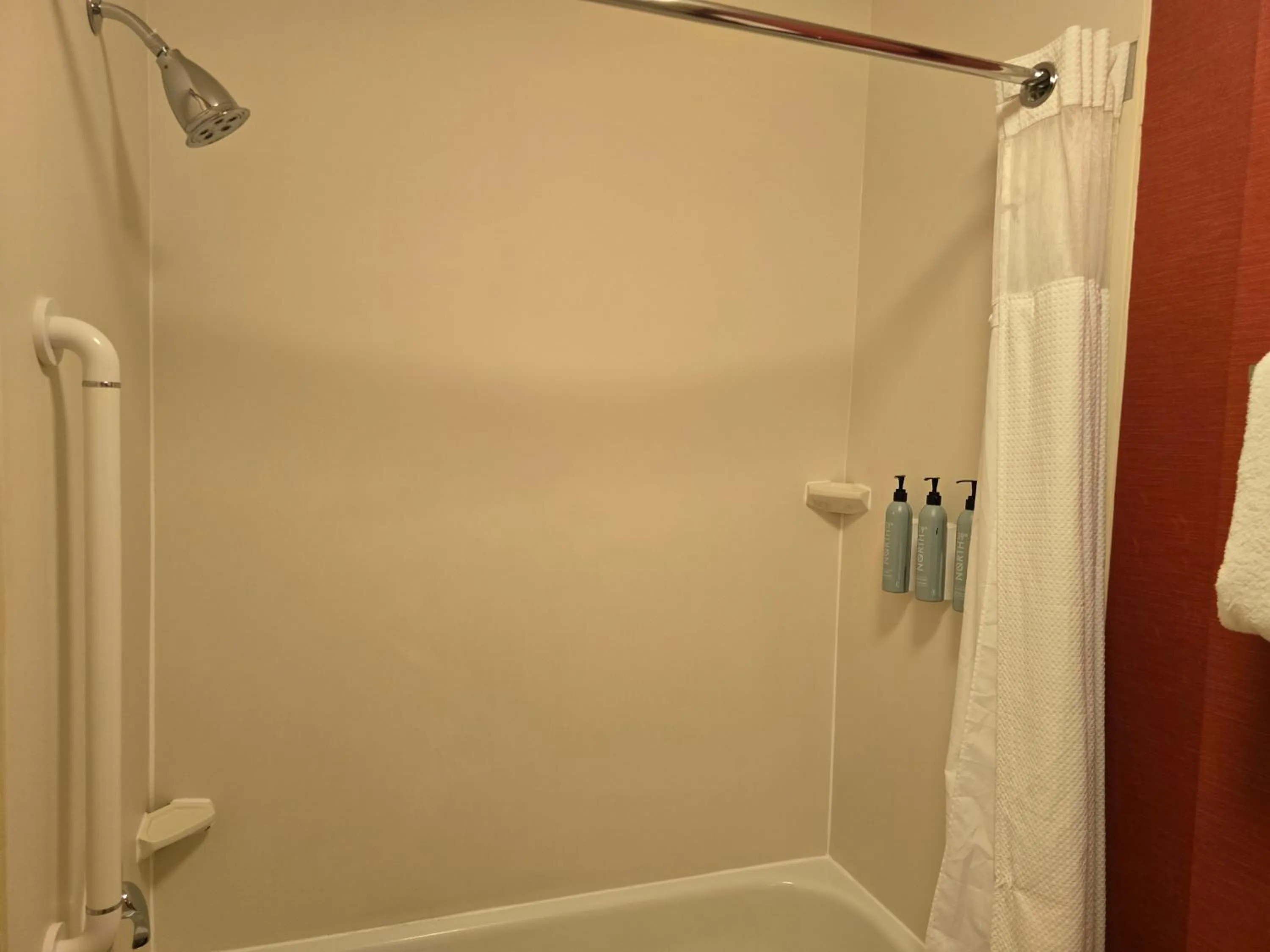 Bathroom in Country Inn & Suites by Radisson, Convention Center