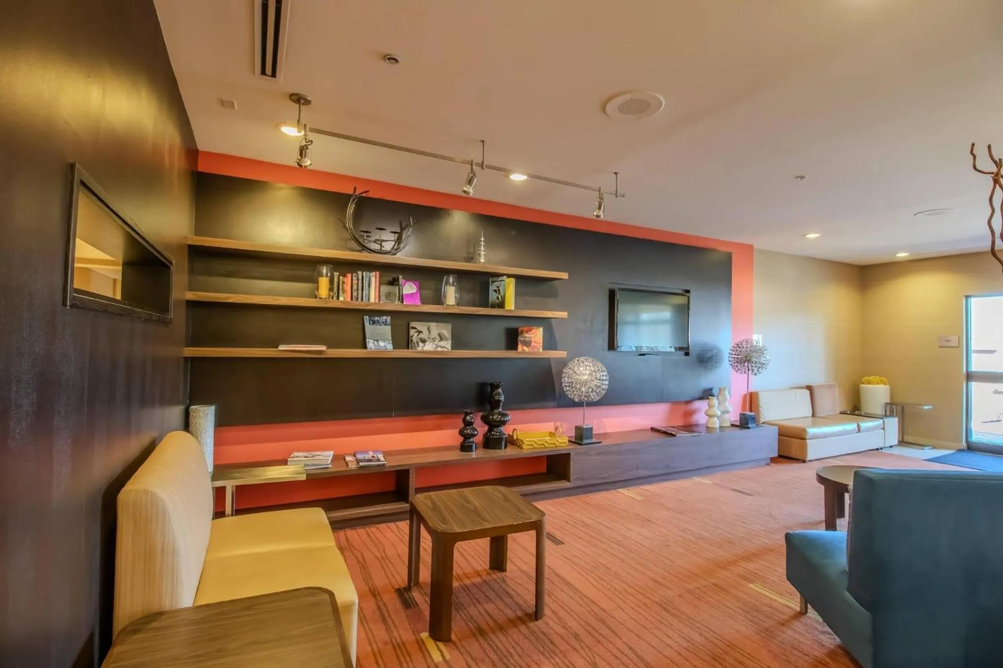 Lobby or reception in Country Inn & Suites by Radisson, Convention Center