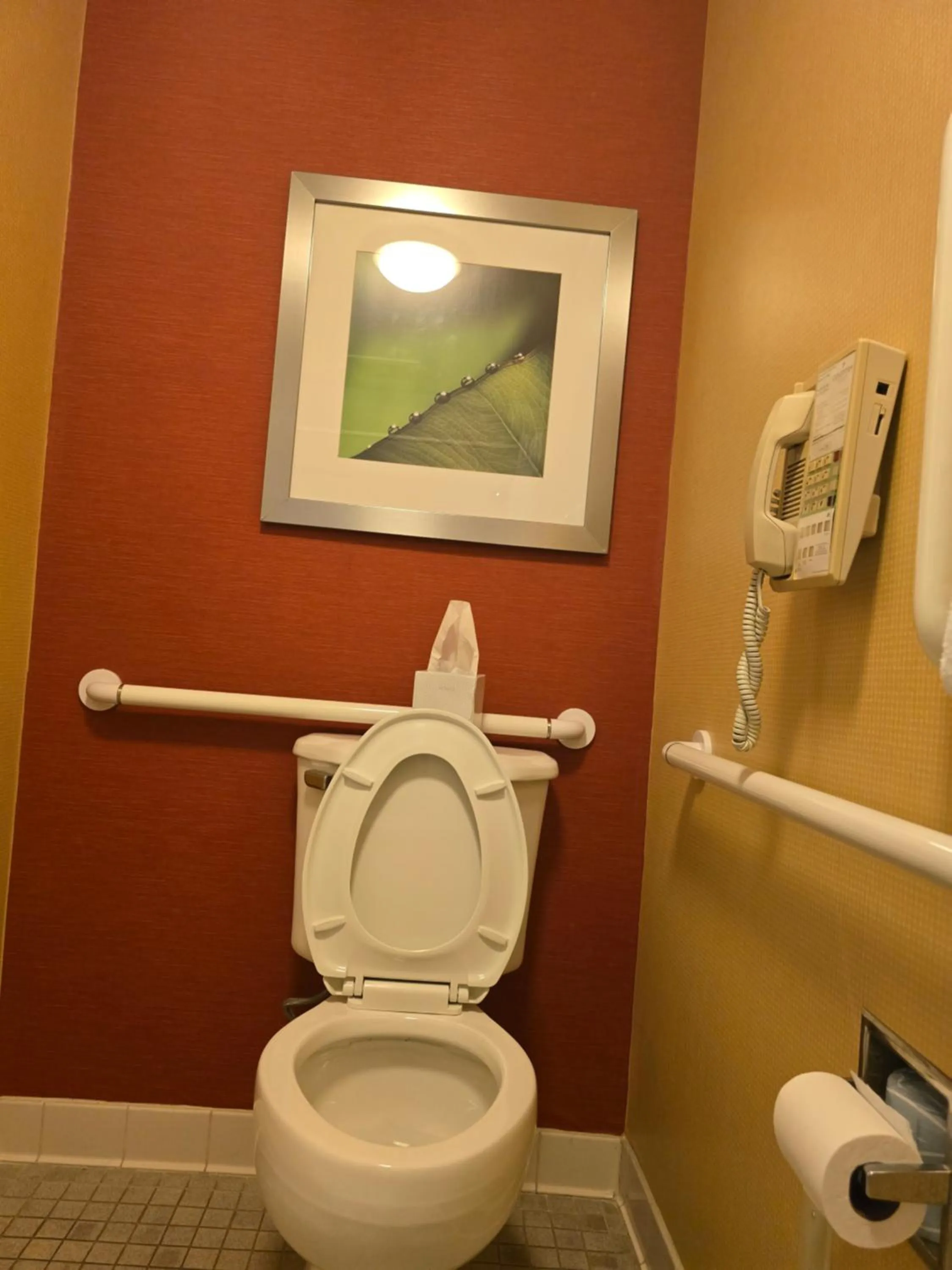 Bathroom in Country Inn & Suites by Radisson, Convention Center