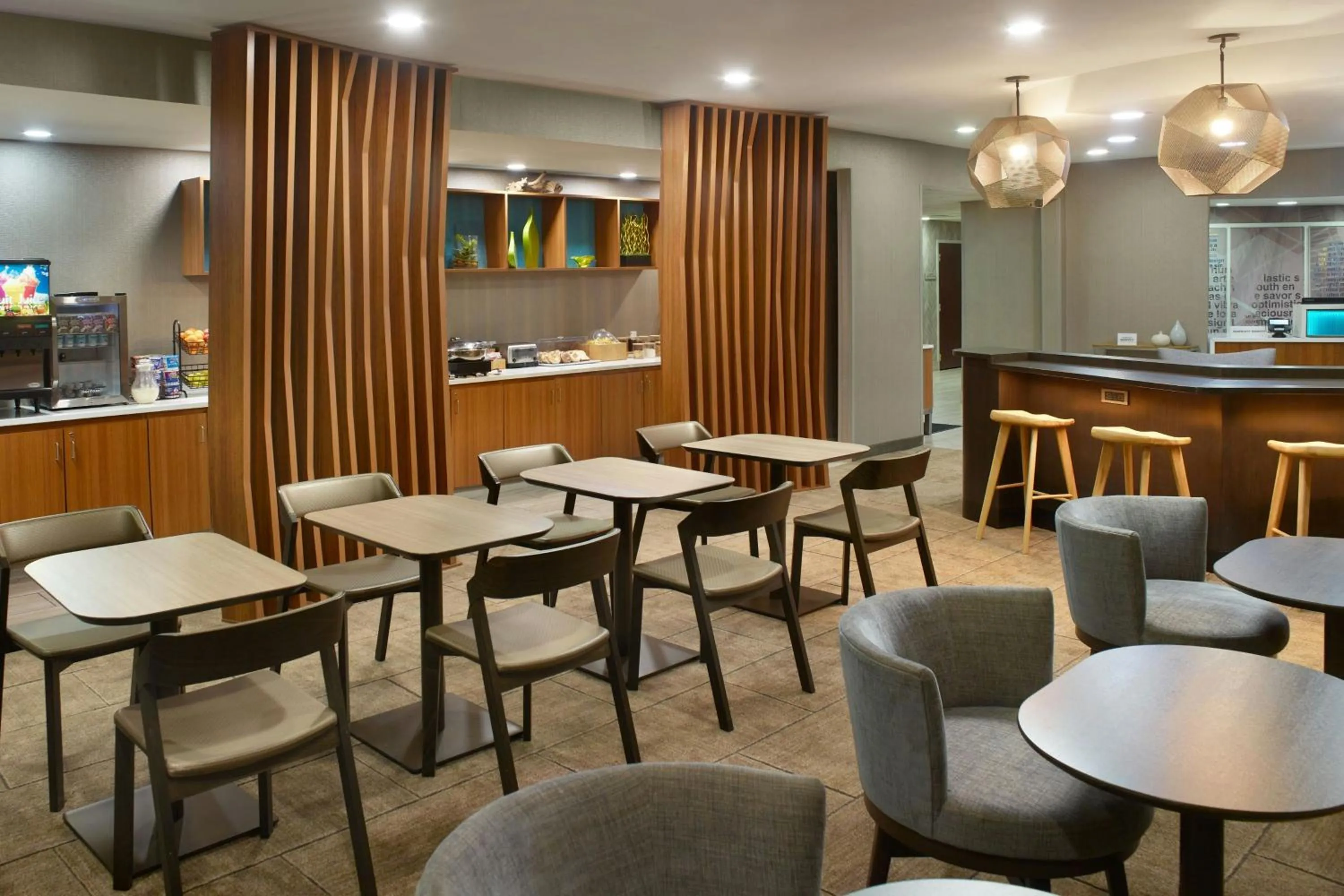 Breakfast in SpringHill Suites by Marriott Atlanta Six Flags