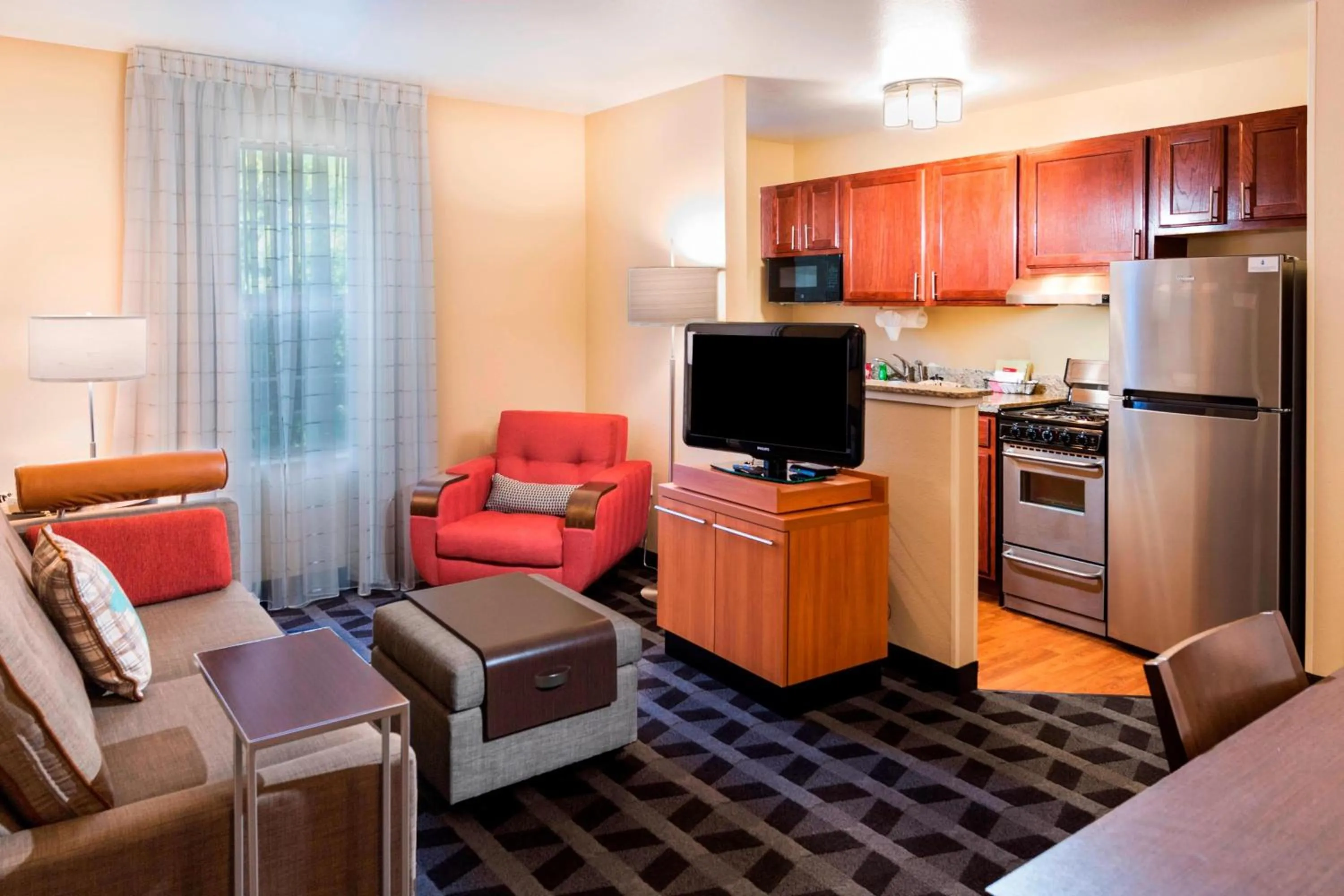 Living room in TownePlace Suites by Marriott Atlanta Kennesaw