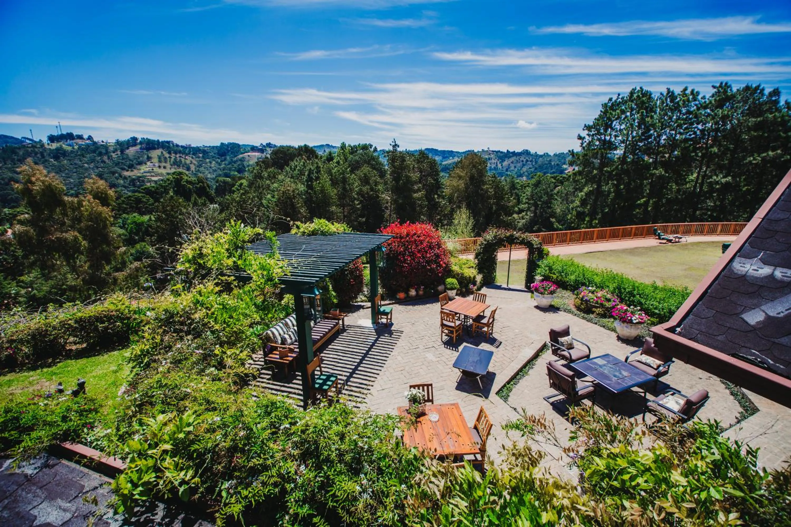 Mountain view in Chateau La Villette