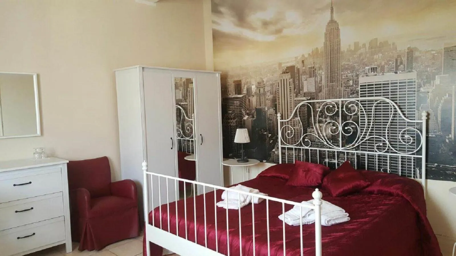 Bedroom in I Cappuccini Rooms