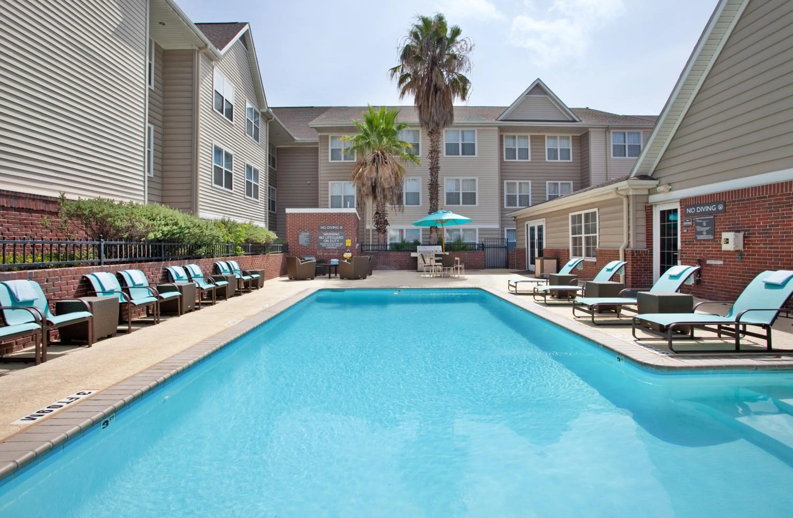 Swimming pool in Residence Inn by Marriott Austin Round Rock/Dell Way
