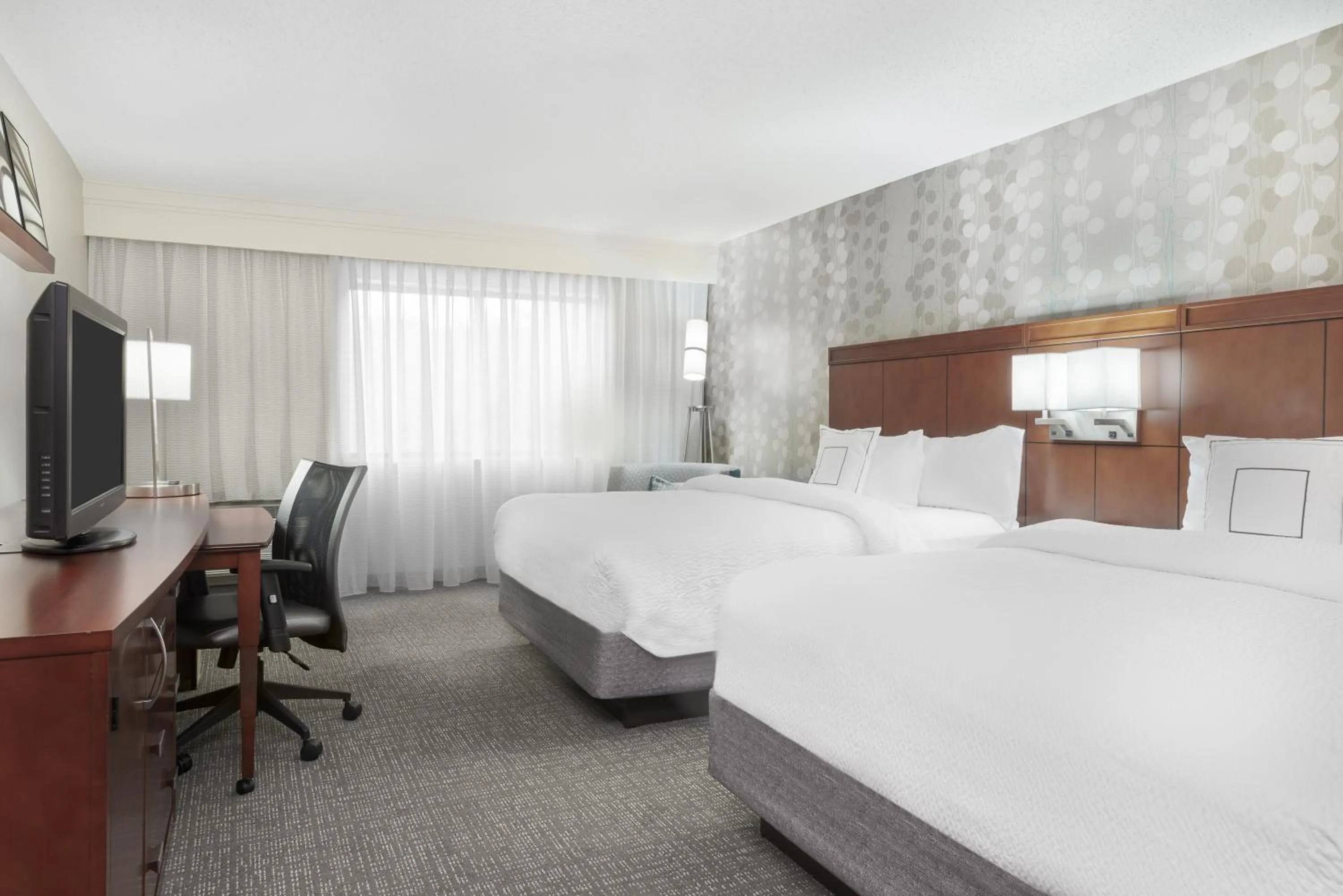 Bedroom, Bed in Courtyard Asheville