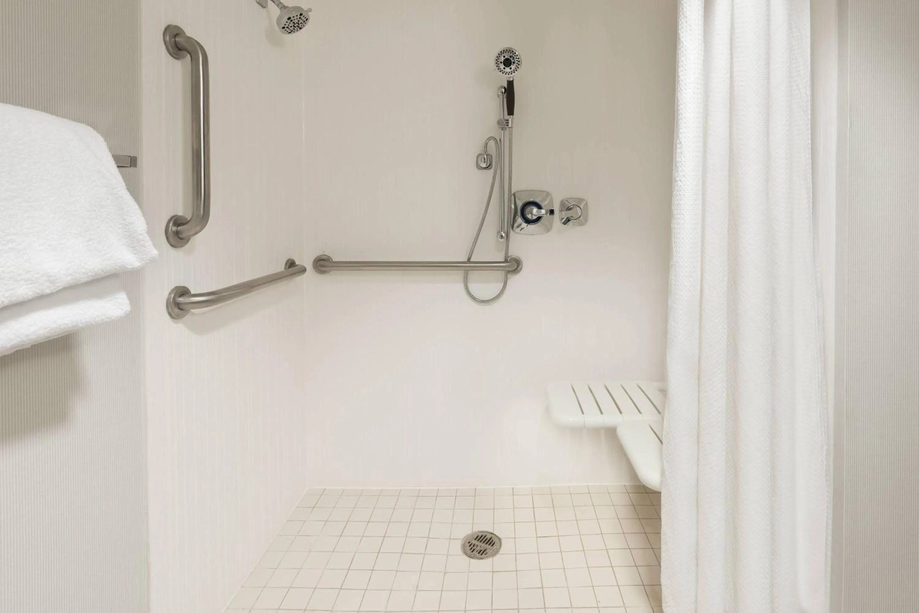 Bathroom in Courtyard Asheville