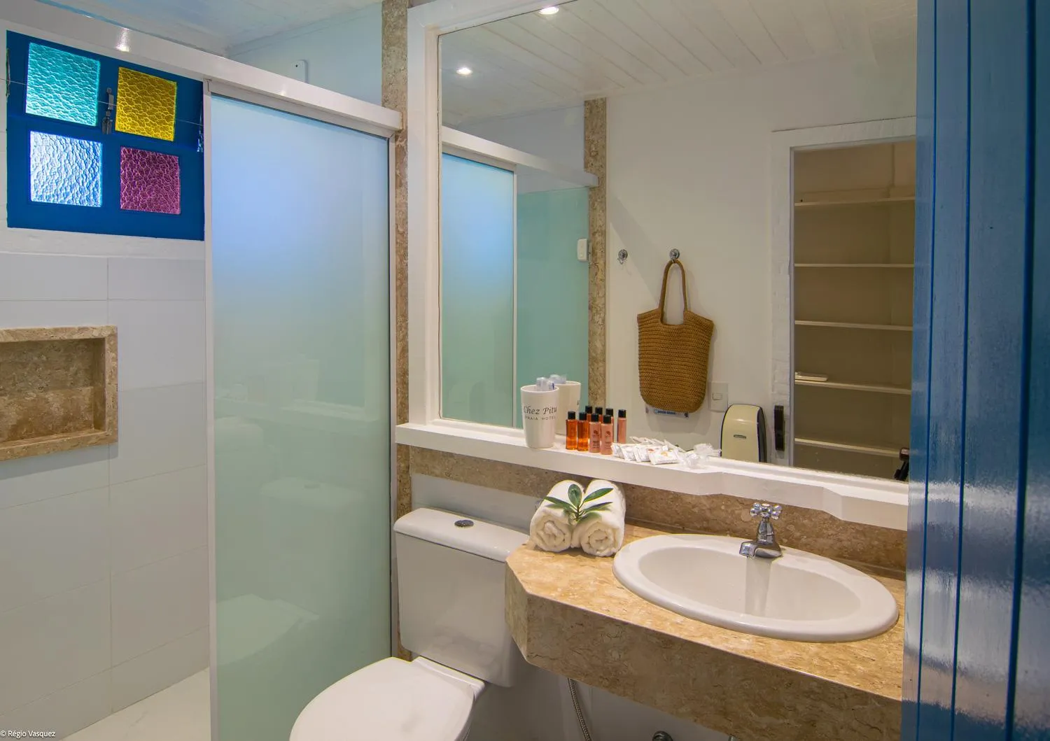 Bathroom in Chez Pitu Praia Hotel