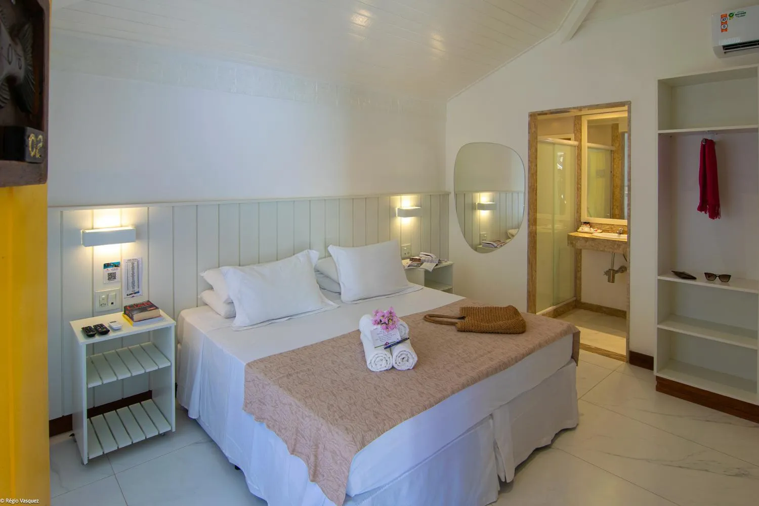 Bed in Chez Pitu Praia Hotel