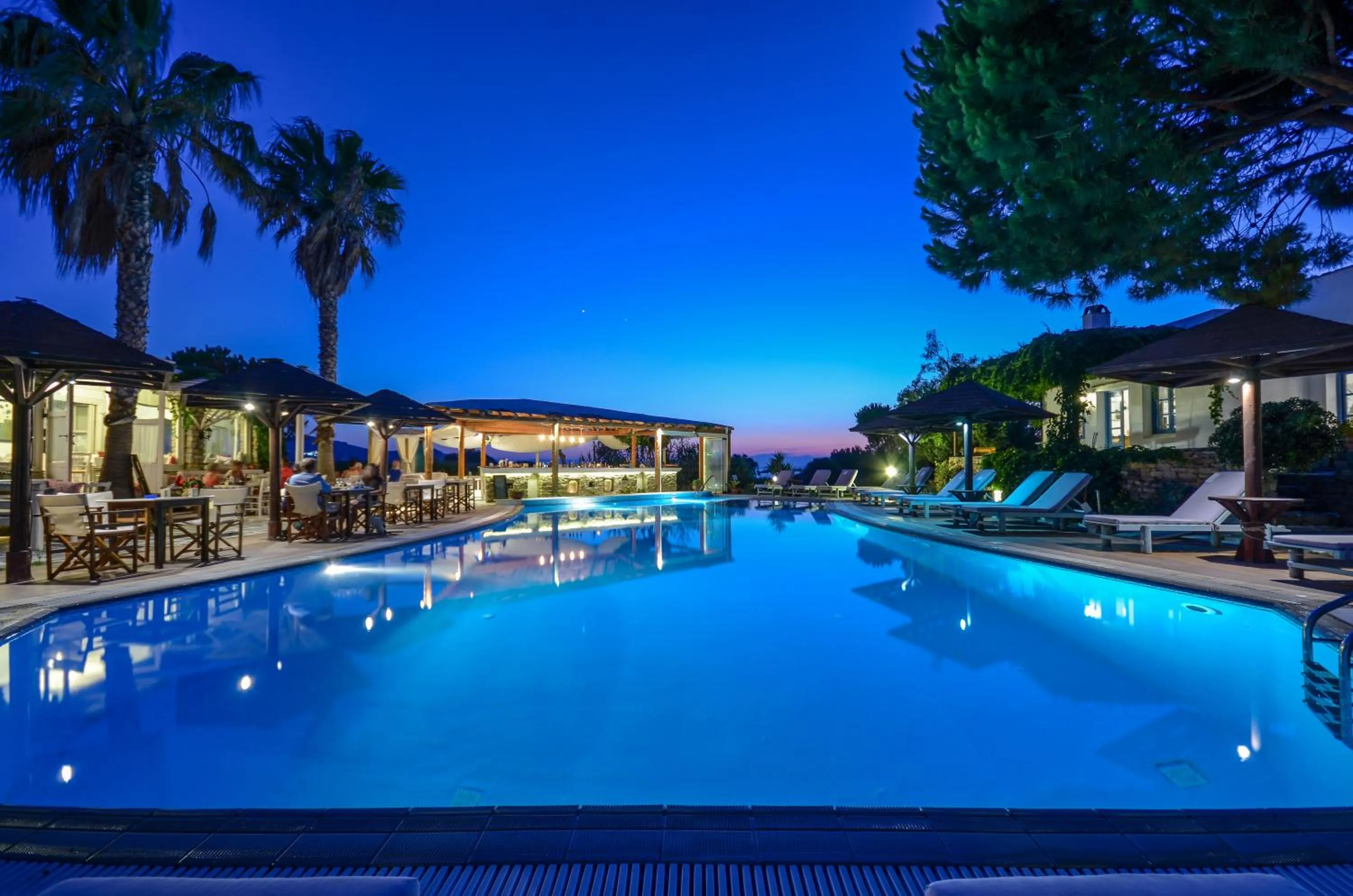 Swimming pool in Alkyoni Beach Hotel