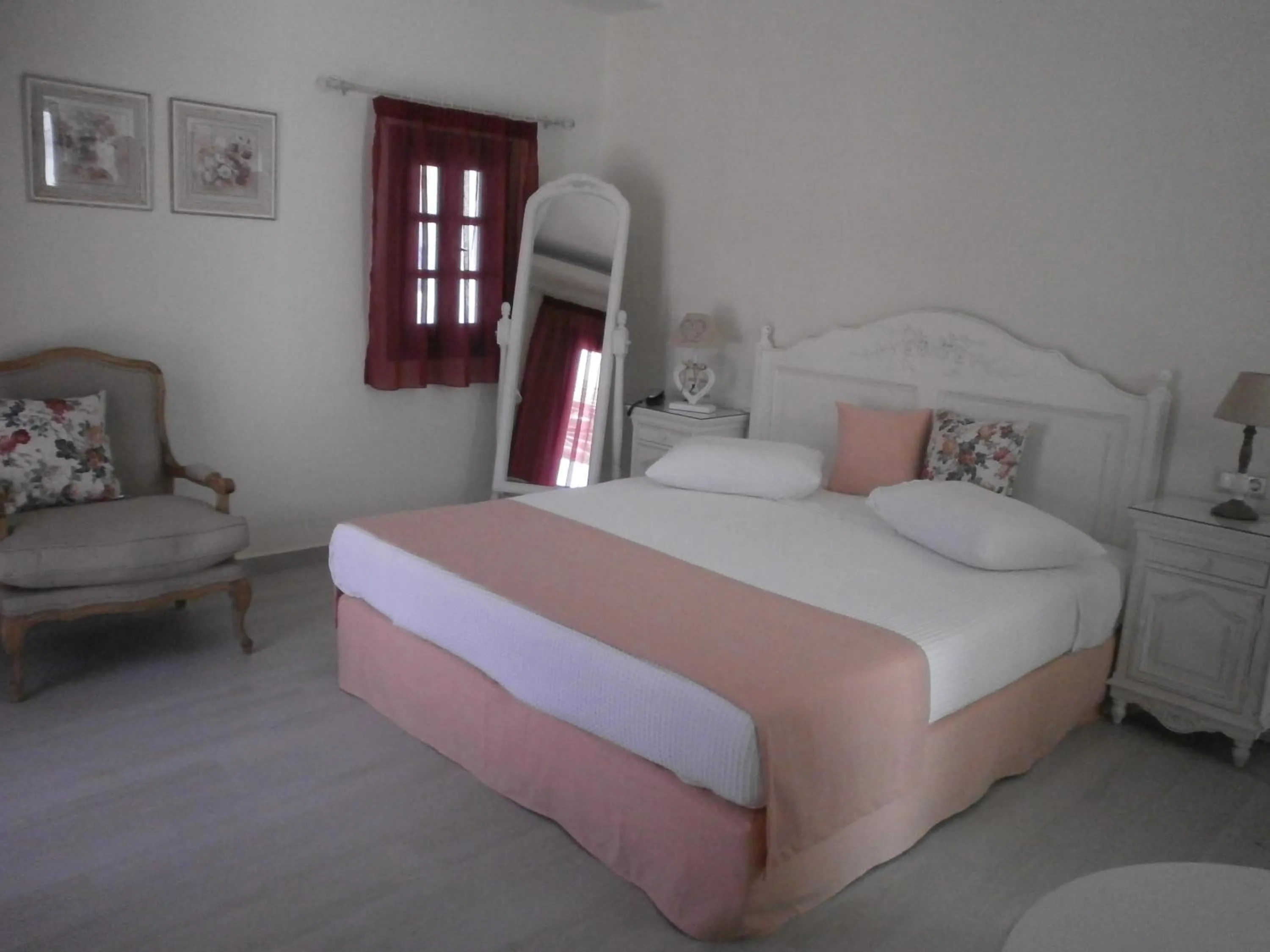 Bed in Alkyoni Beach Hotel