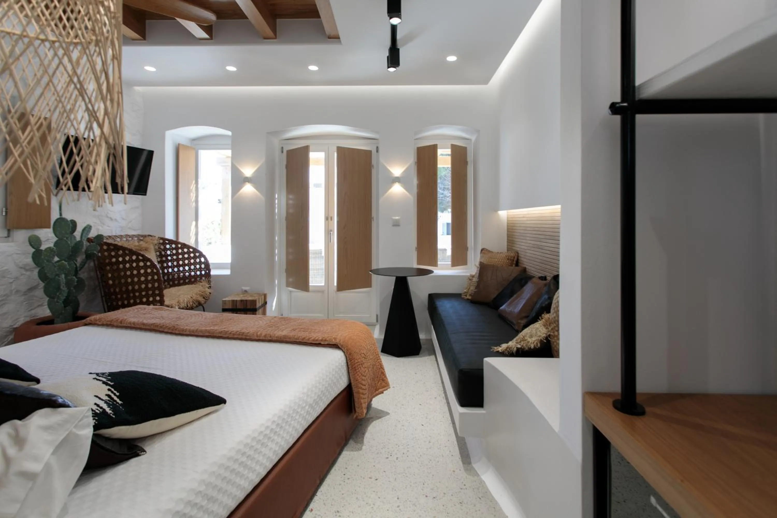 Seating area, Bed in Alkyoni Beach Hotel