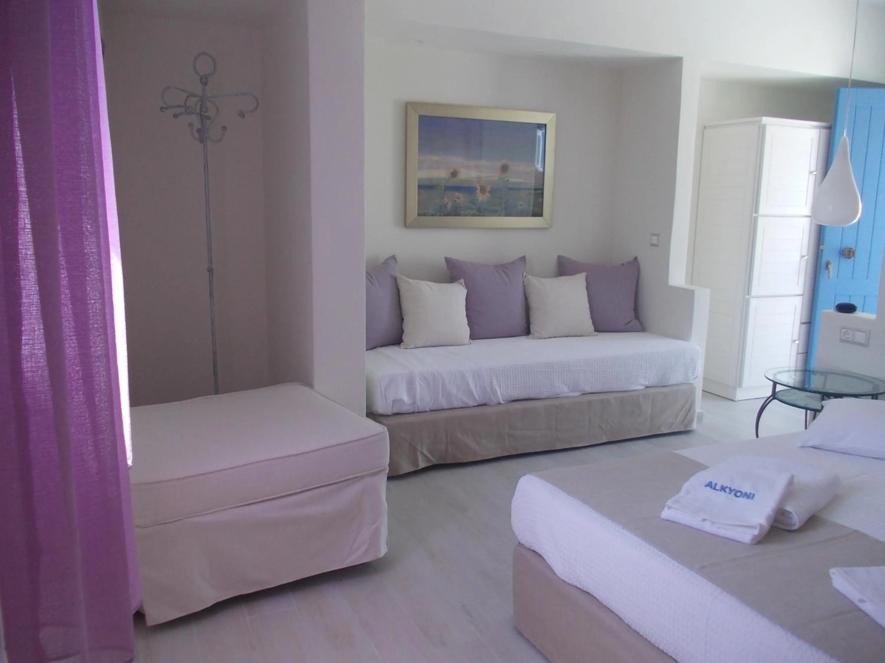 Bed in Alkyoni Beach Hotel