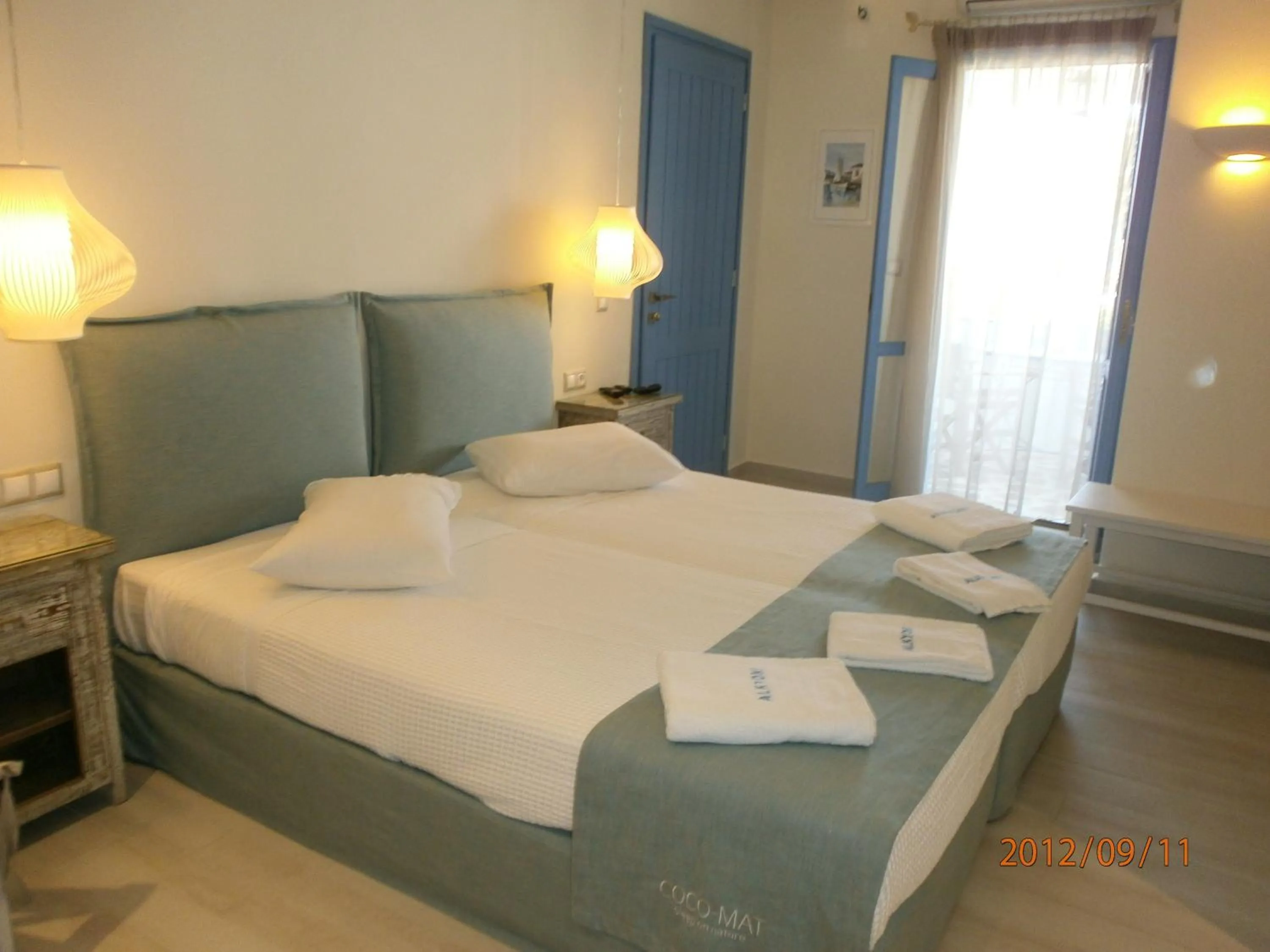 Bed in Alkyoni Beach Hotel