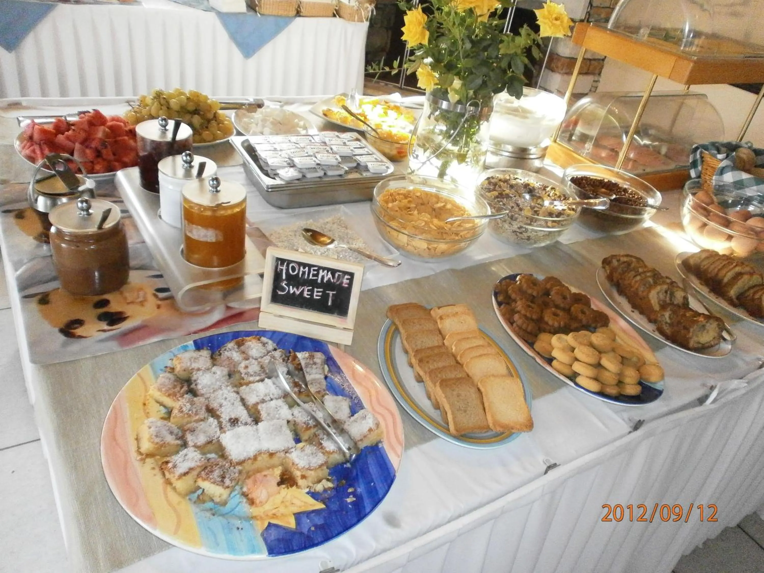 Food and drinks in Alkyoni Beach Hotel