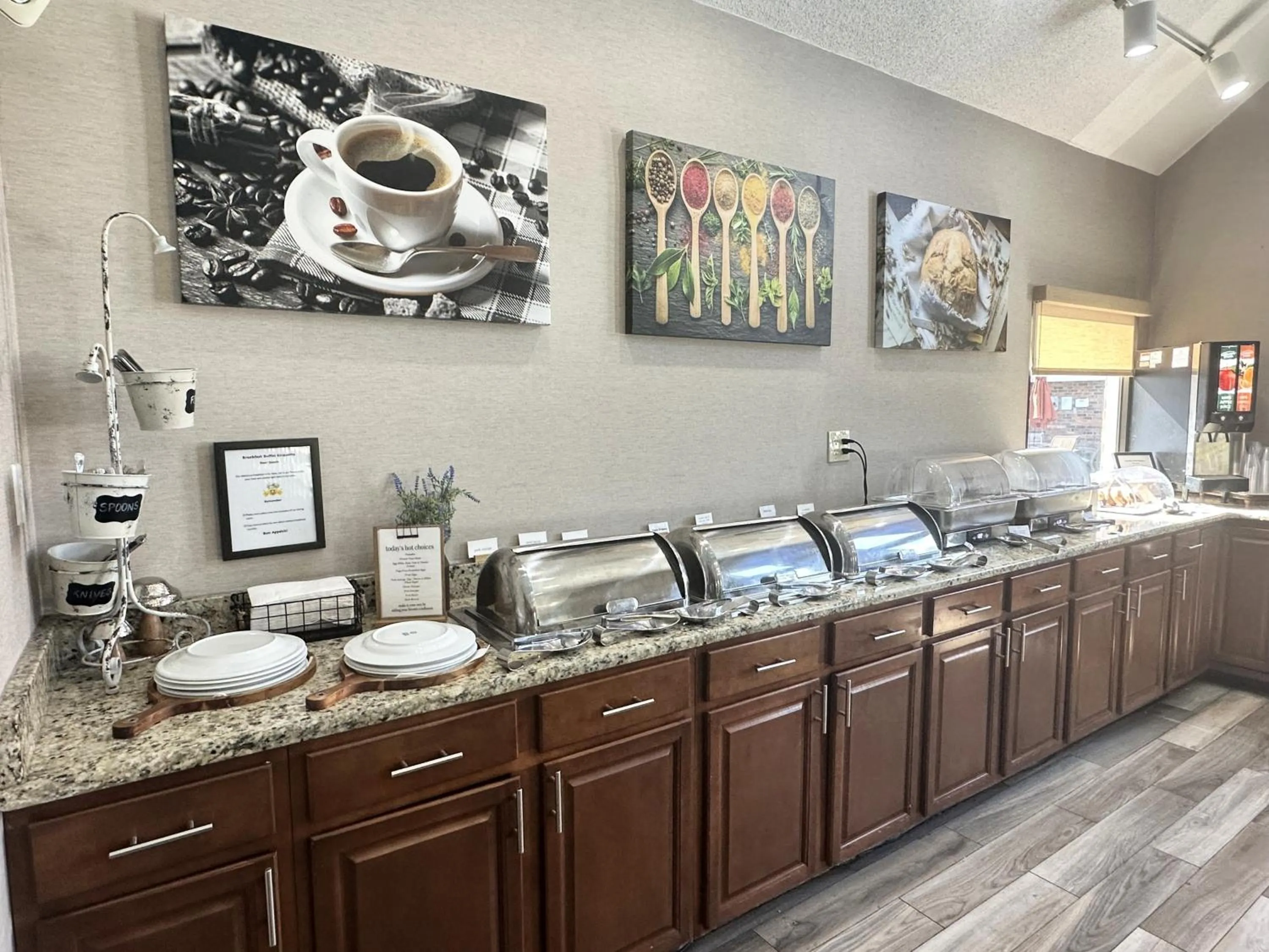 Breakfast in Residence Inn Hartford Windsor