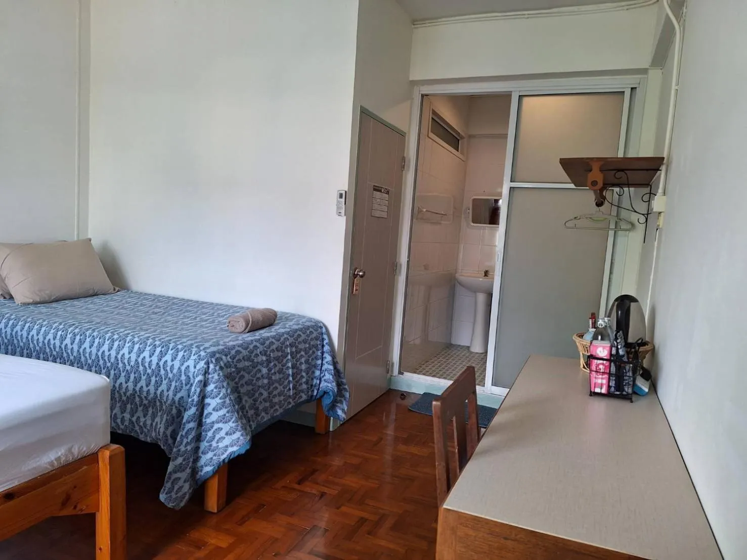 Bed in The Commonroom CNX