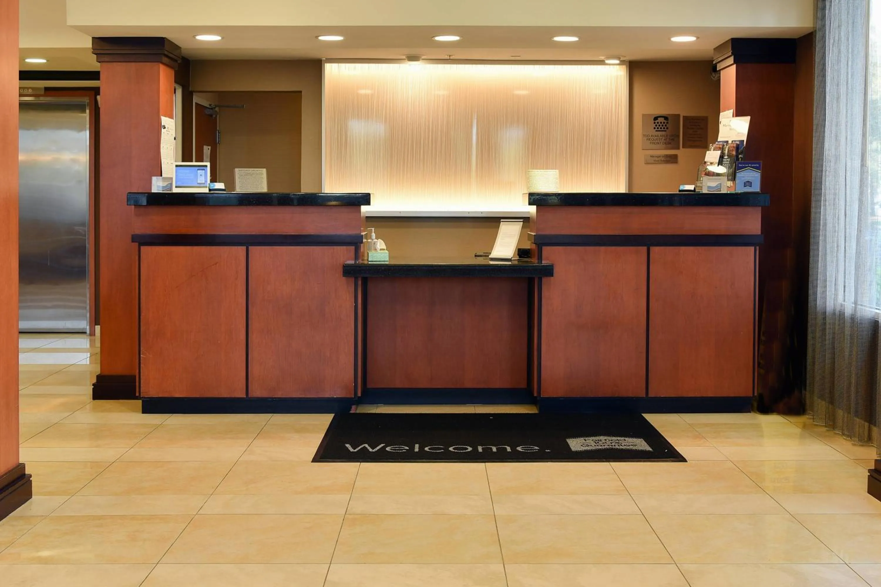 Lobby or reception in Fairfield Inn Hartford Airport