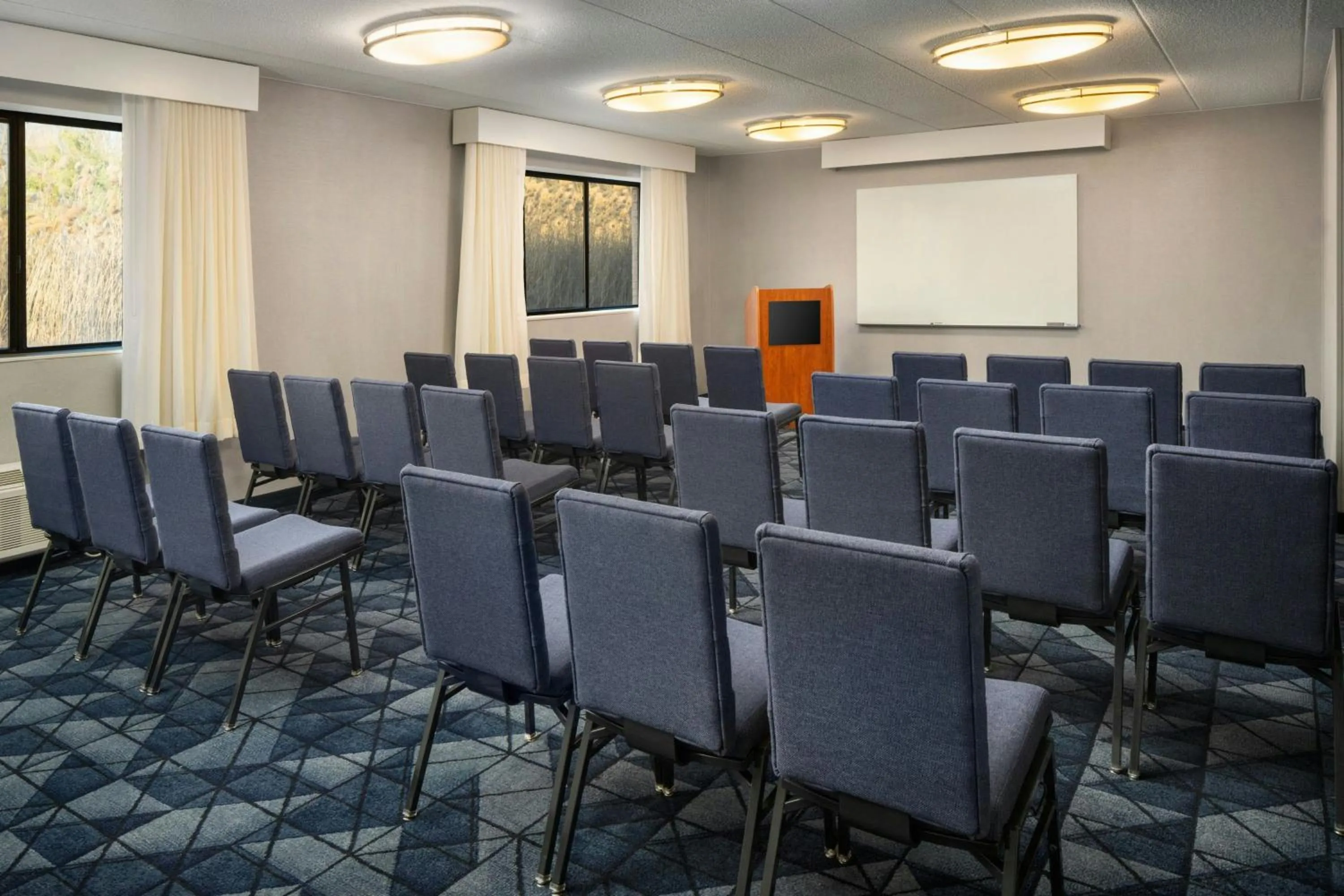 Meeting/conference room in Courtyard Hartford Cromwell