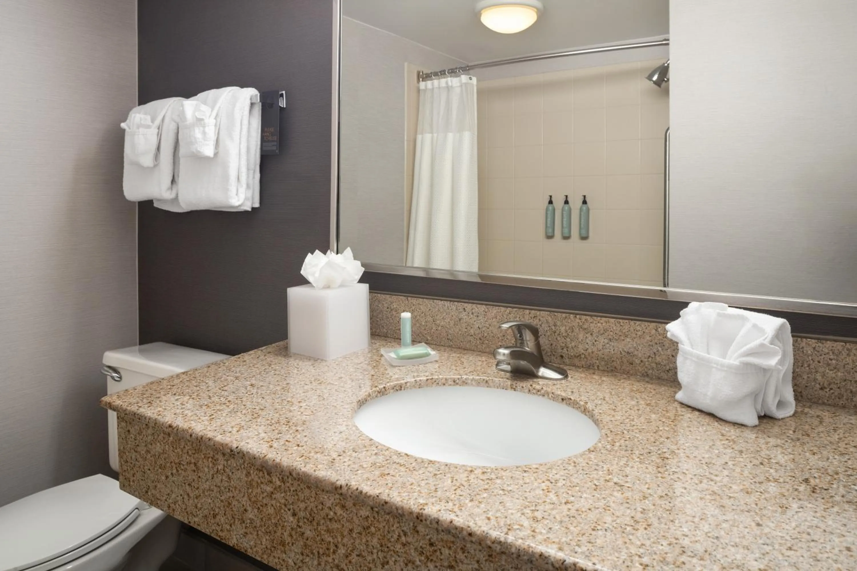 Courtyard Hartford Cromwell