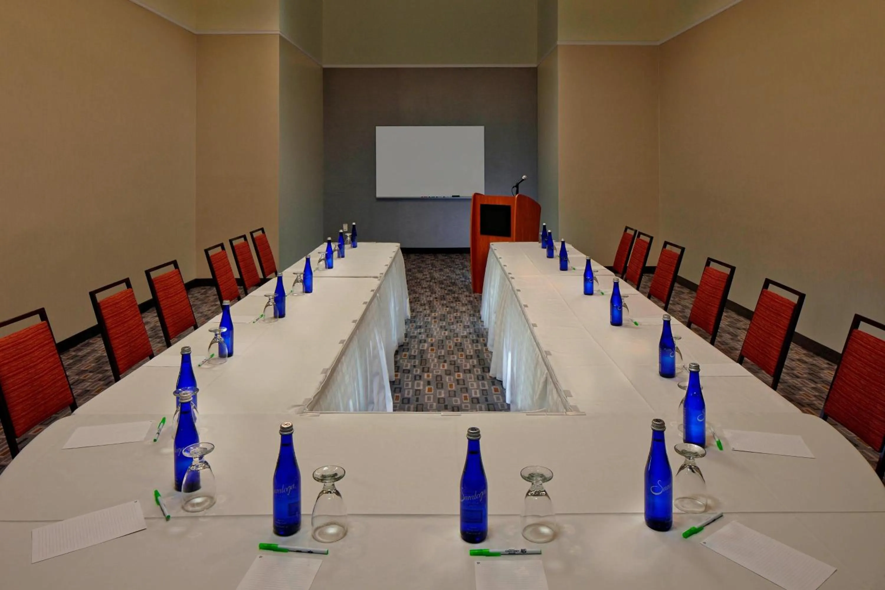 Meeting/conference room in Courtyard Hartford Cromwell