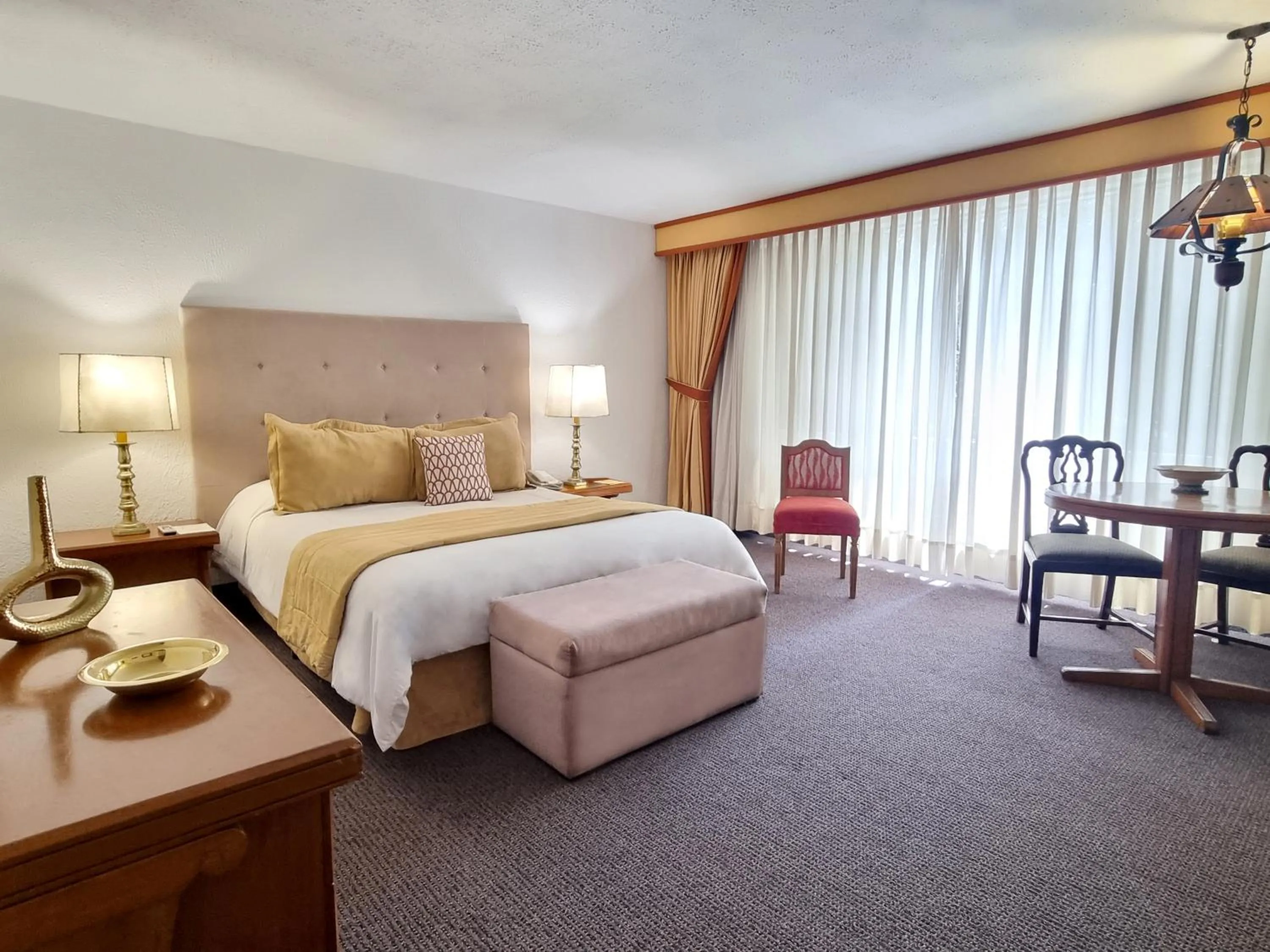 Photo of the whole room, Bed in Antara Hotel & Suites - Miraflores