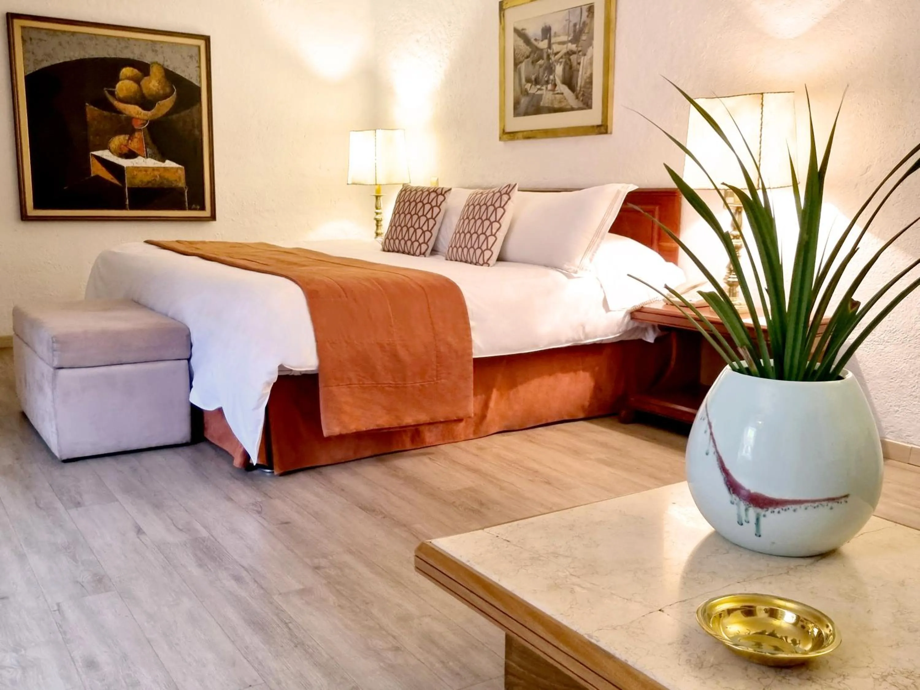 Photo of the whole room, Bed in Antara Hotel & Suites - Miraflores