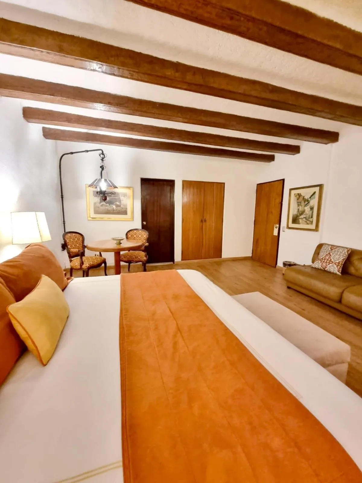 Photo of the whole room, Bed in Antara Hotel & Suites - Miraflores