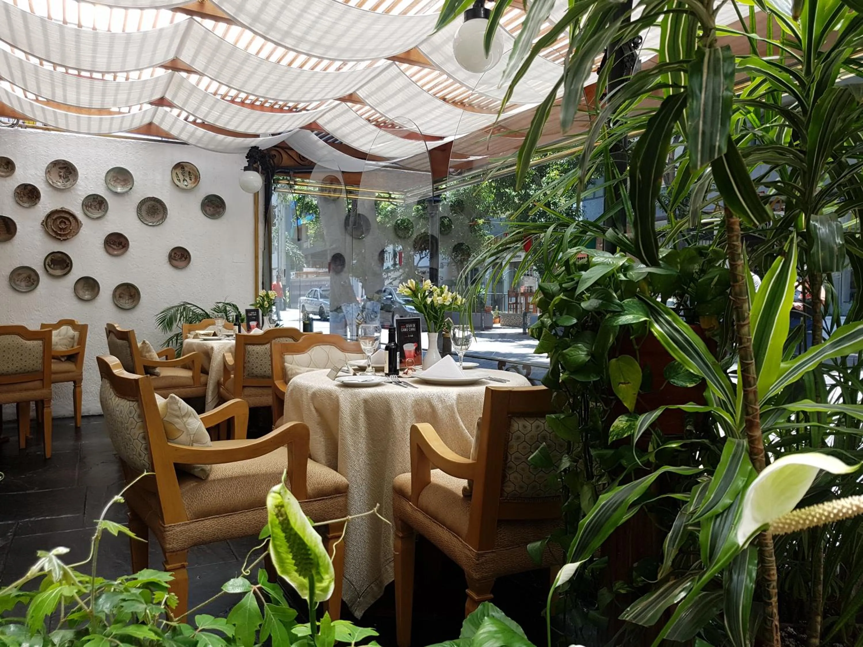 Restaurant/places to eat in Antara Hotel & Suites - Miraflores