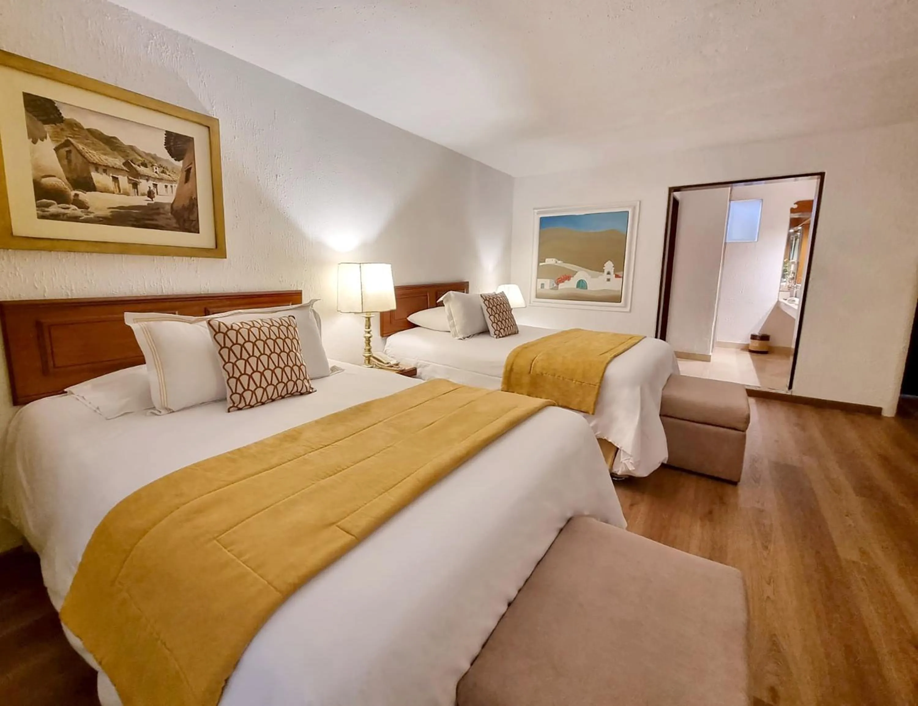 Photo of the whole room, Bed in Antara Hotel & Suites - Miraflores