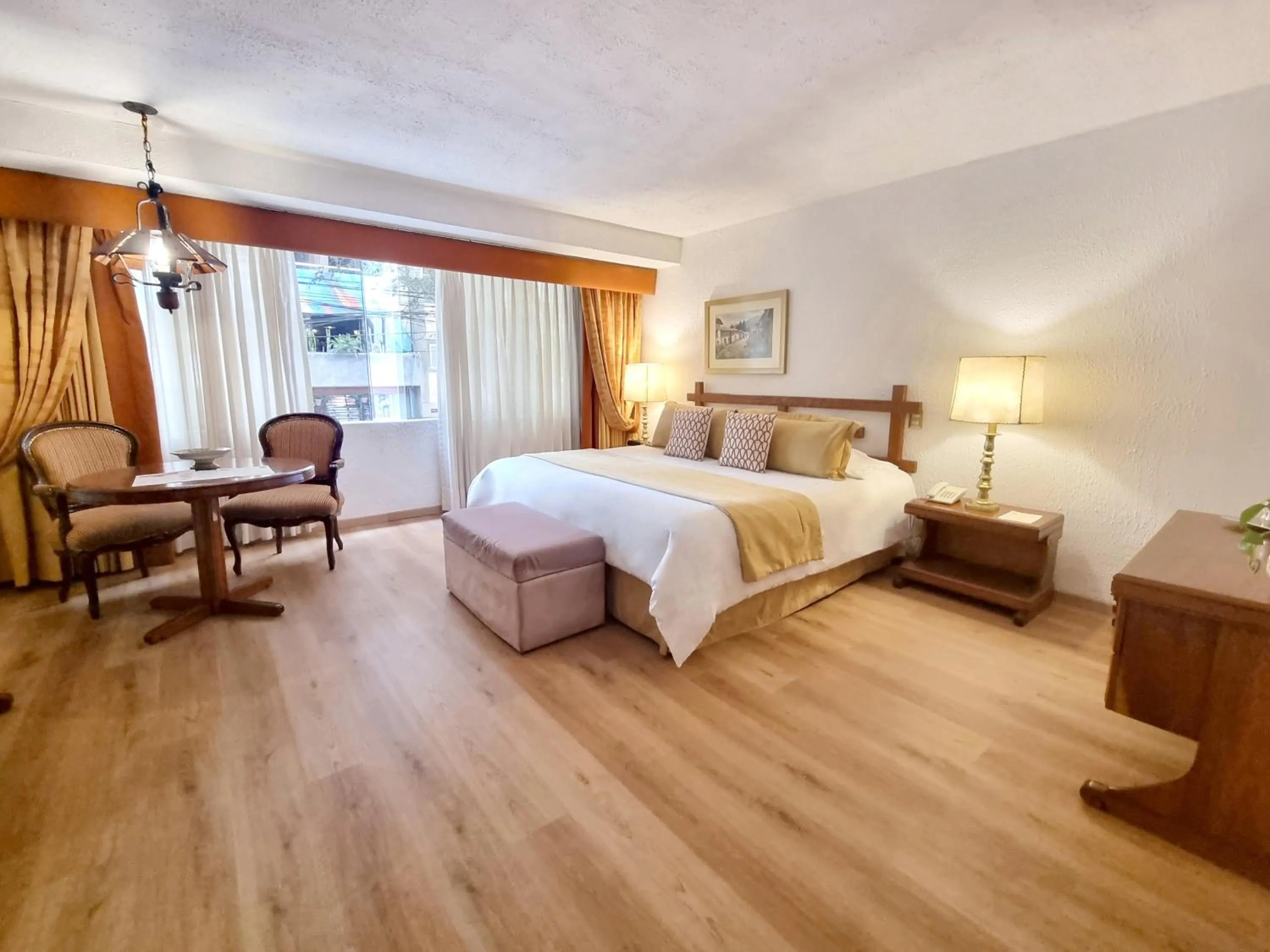 Photo of the whole room, Bed in Antara Hotel & Suites - Miraflores