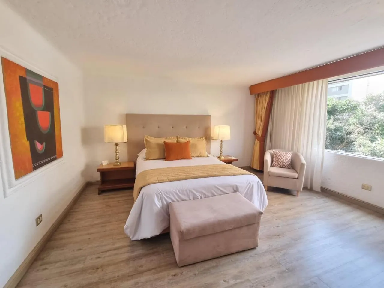 Photo of the whole room, Bed in Antara Hotel & Suites - Miraflores