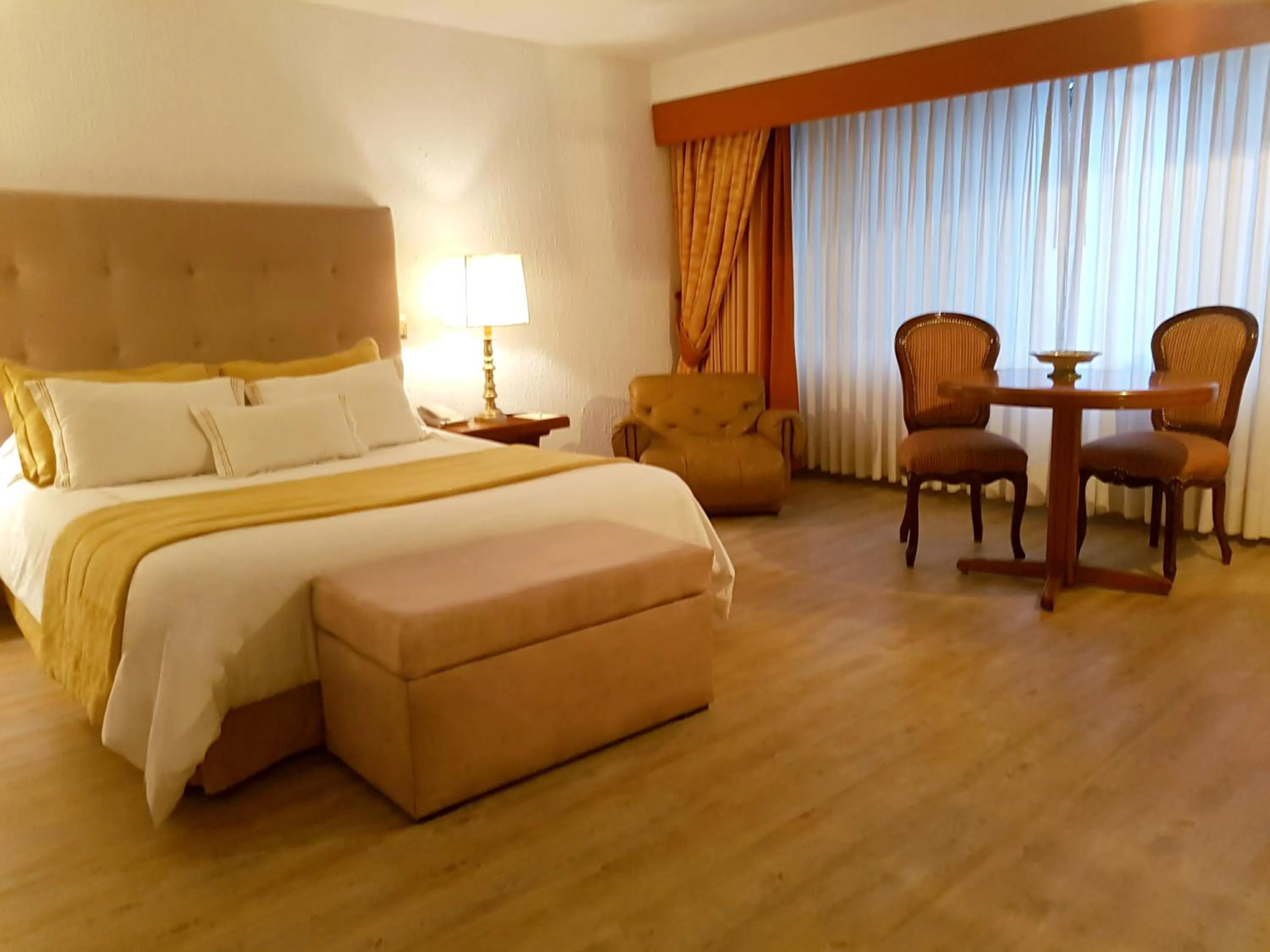 Photo of the whole room, Bed in Antara Hotel & Suites - Miraflores