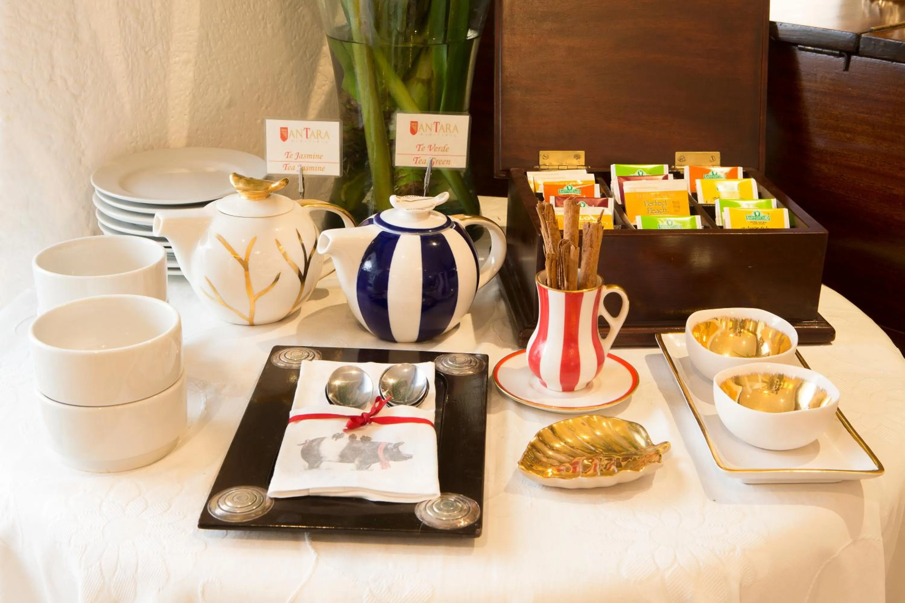 Breakfast in Antara Hotel & Suites - Miraflores