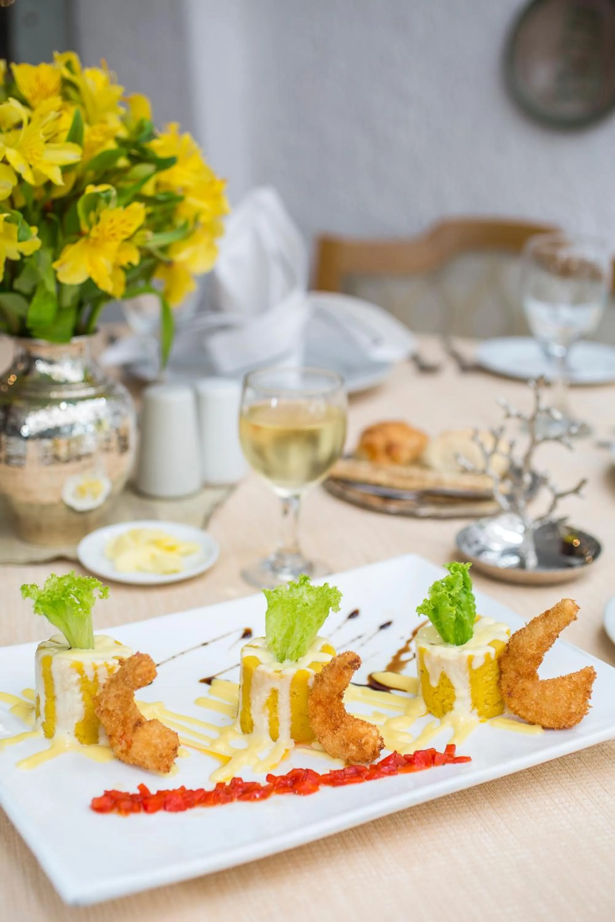 Food in Antara Hotel & Suites - Miraflores