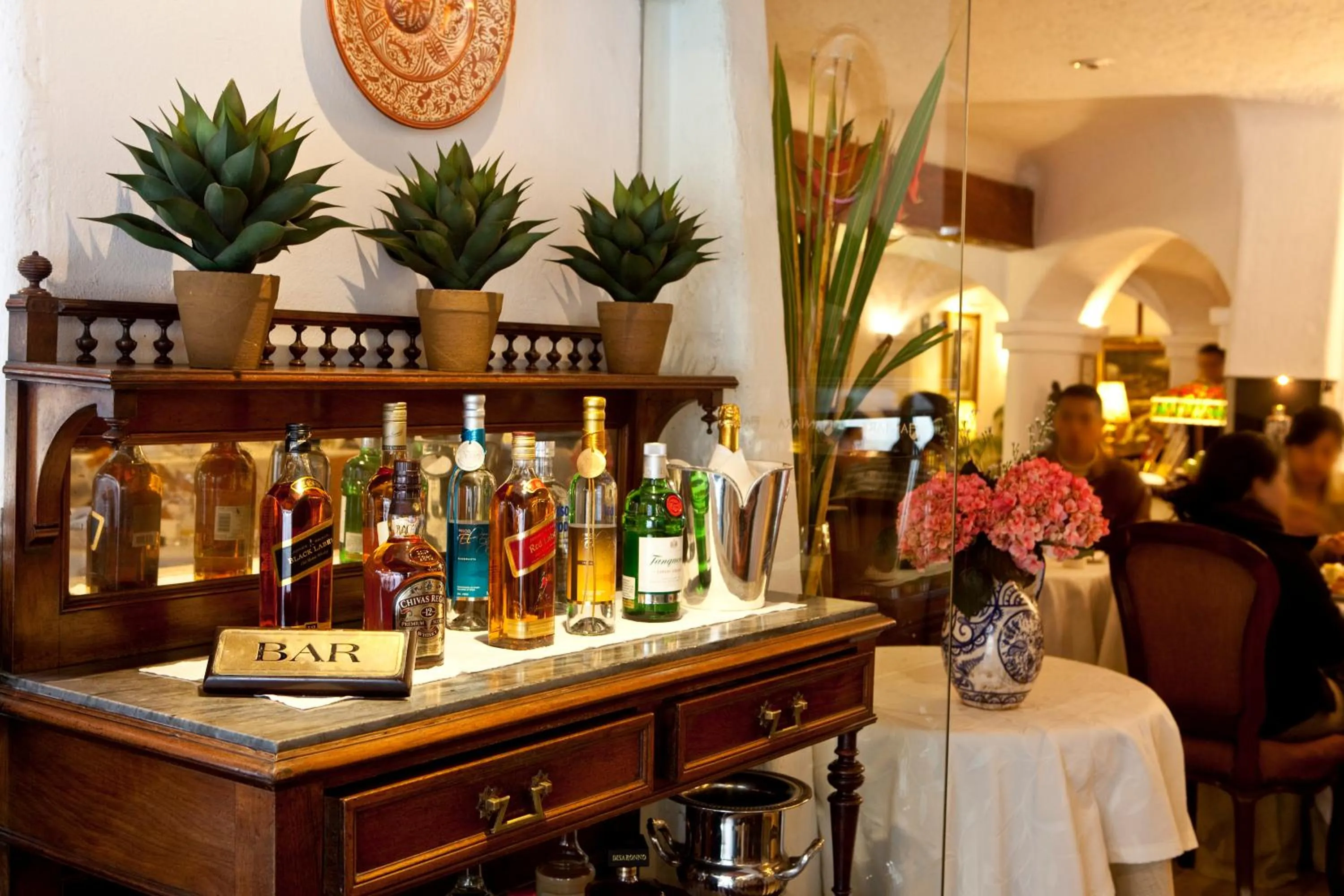 Lounge or bar in Antara Hotel & Suites - Miraflores